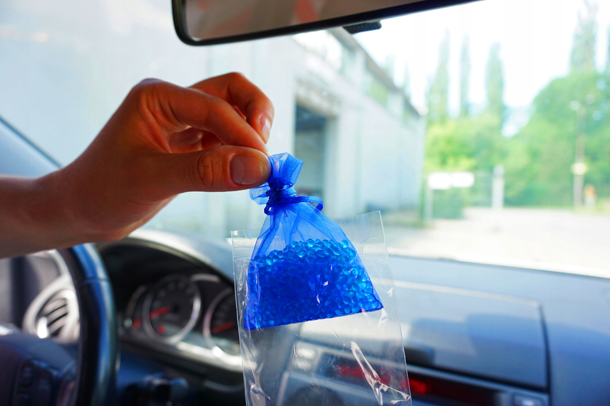 MOJE AUTO INSENTI WORECZEK ZAPACHOWY - NEW CAR Producent Moje Auto