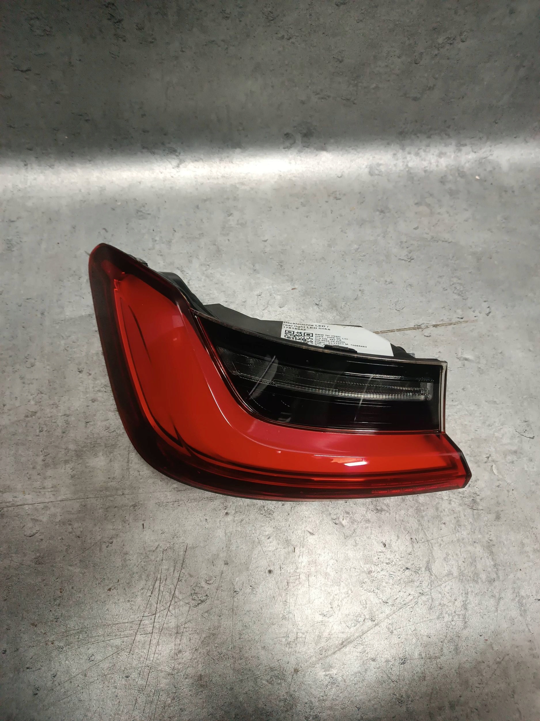 Lampa lewa tył BMW 3 G20