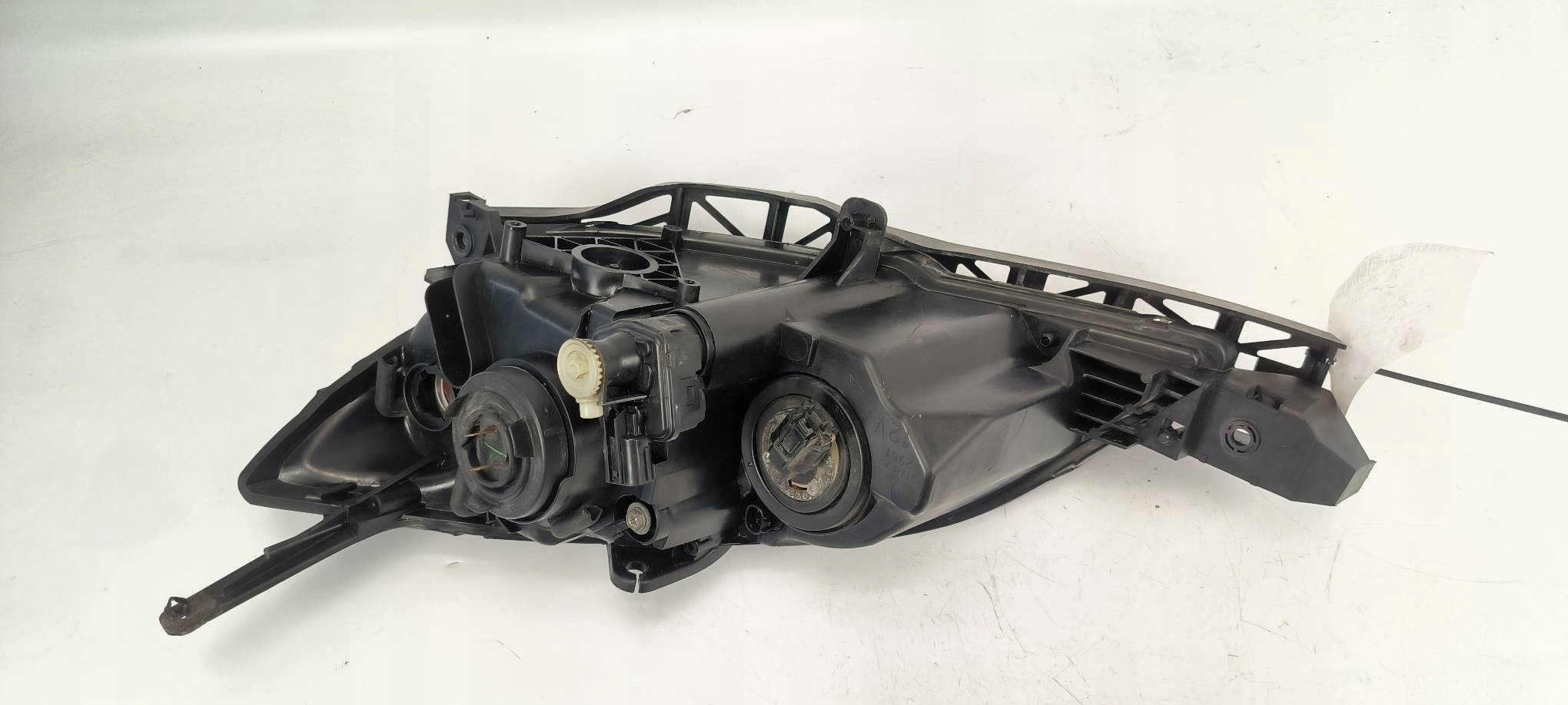 light right front MAZDA 3