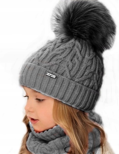 

Komplet dziewczęcy zimowy czapka i komin 50-54