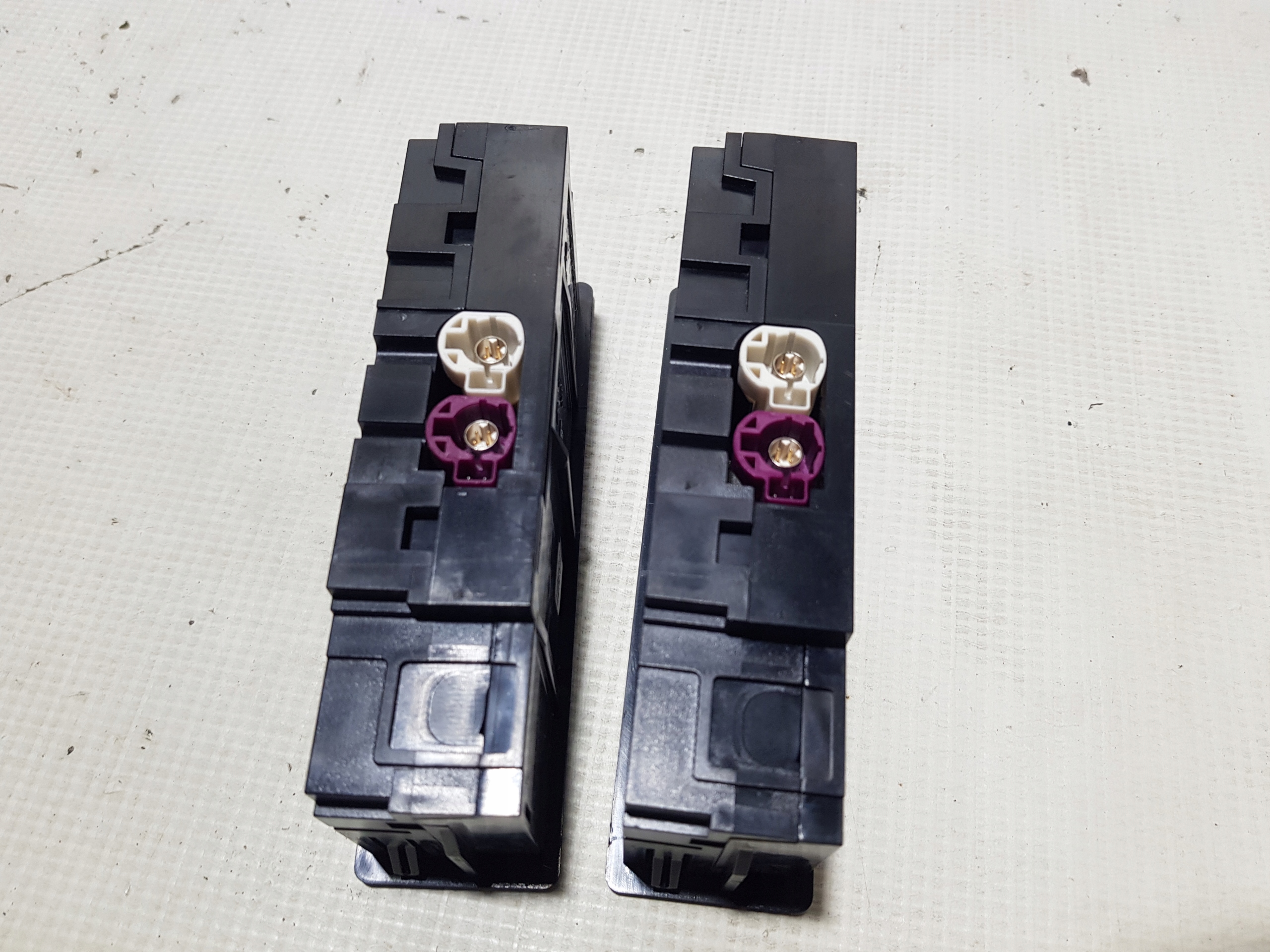 card reader SD USB MERCEDES W205 A2058200526