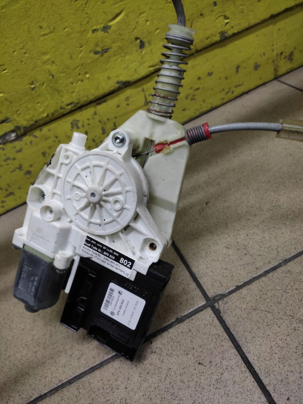 AUDI A3 8P window regulator right front