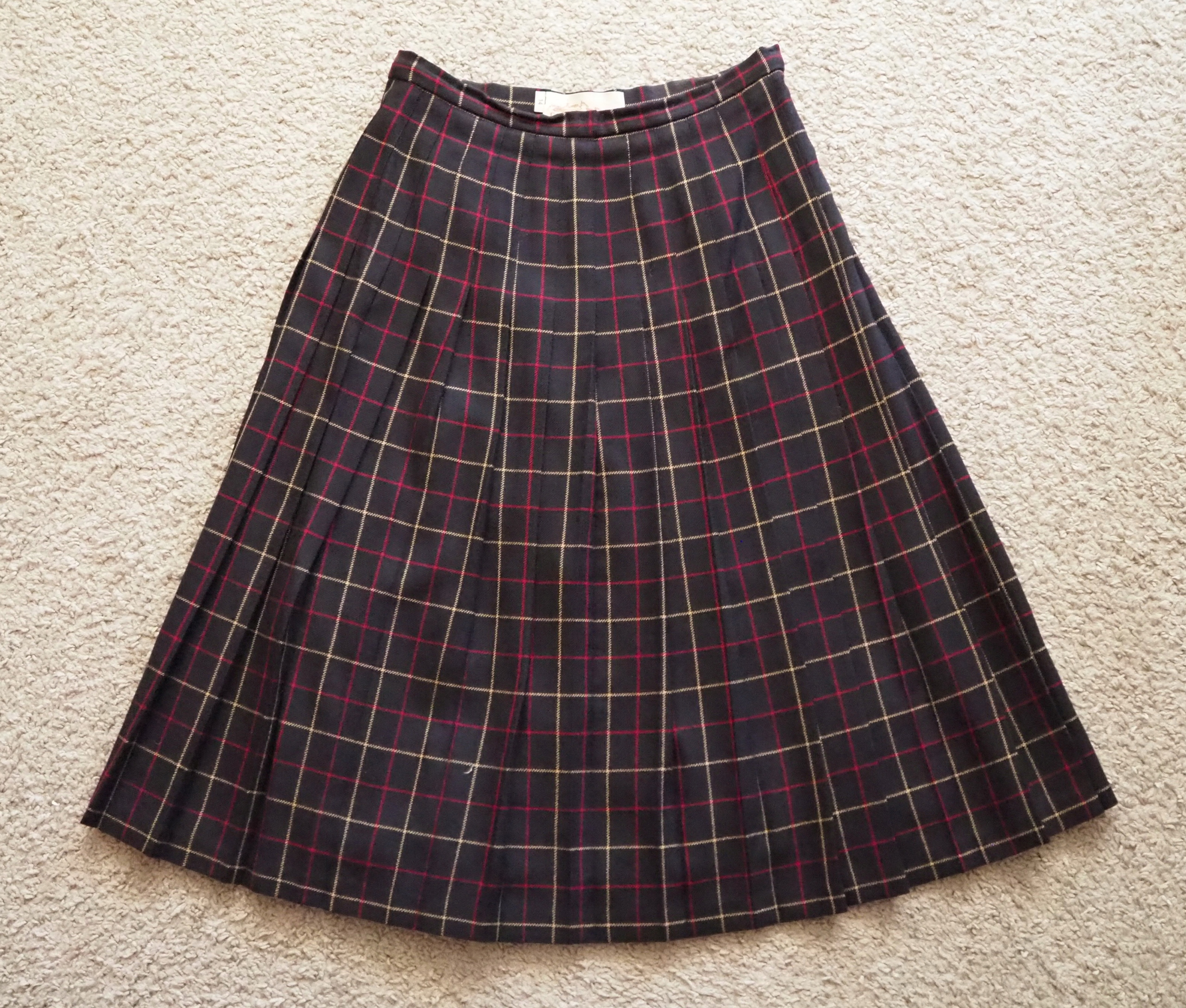 EDINBURGH SPÓDNICA PLISOWANA WEŁNA R. 42/XL Marka inna