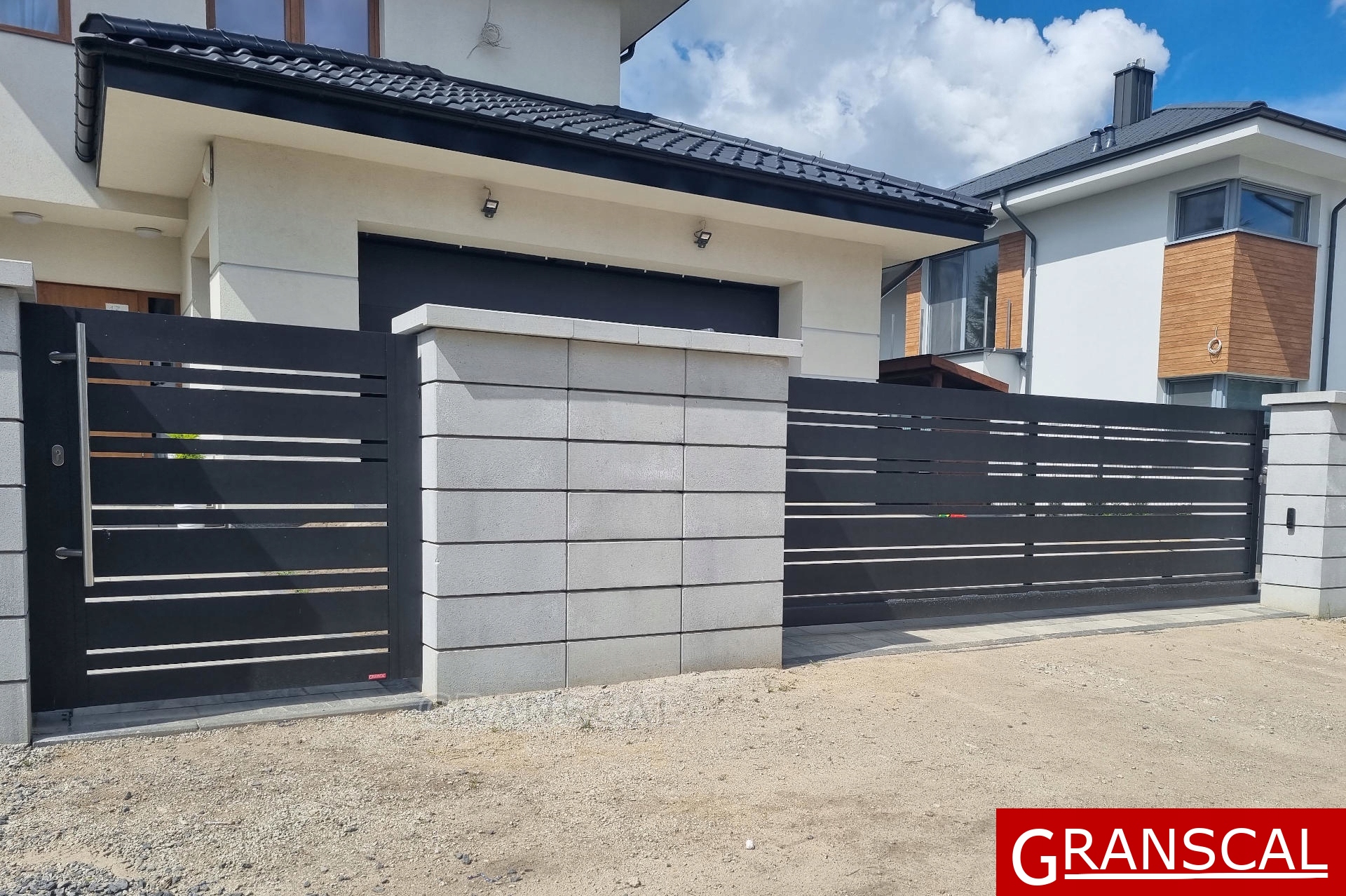 Uliczka furtka nowoczesne płot brama Poznań Materiał wykonania aluminium