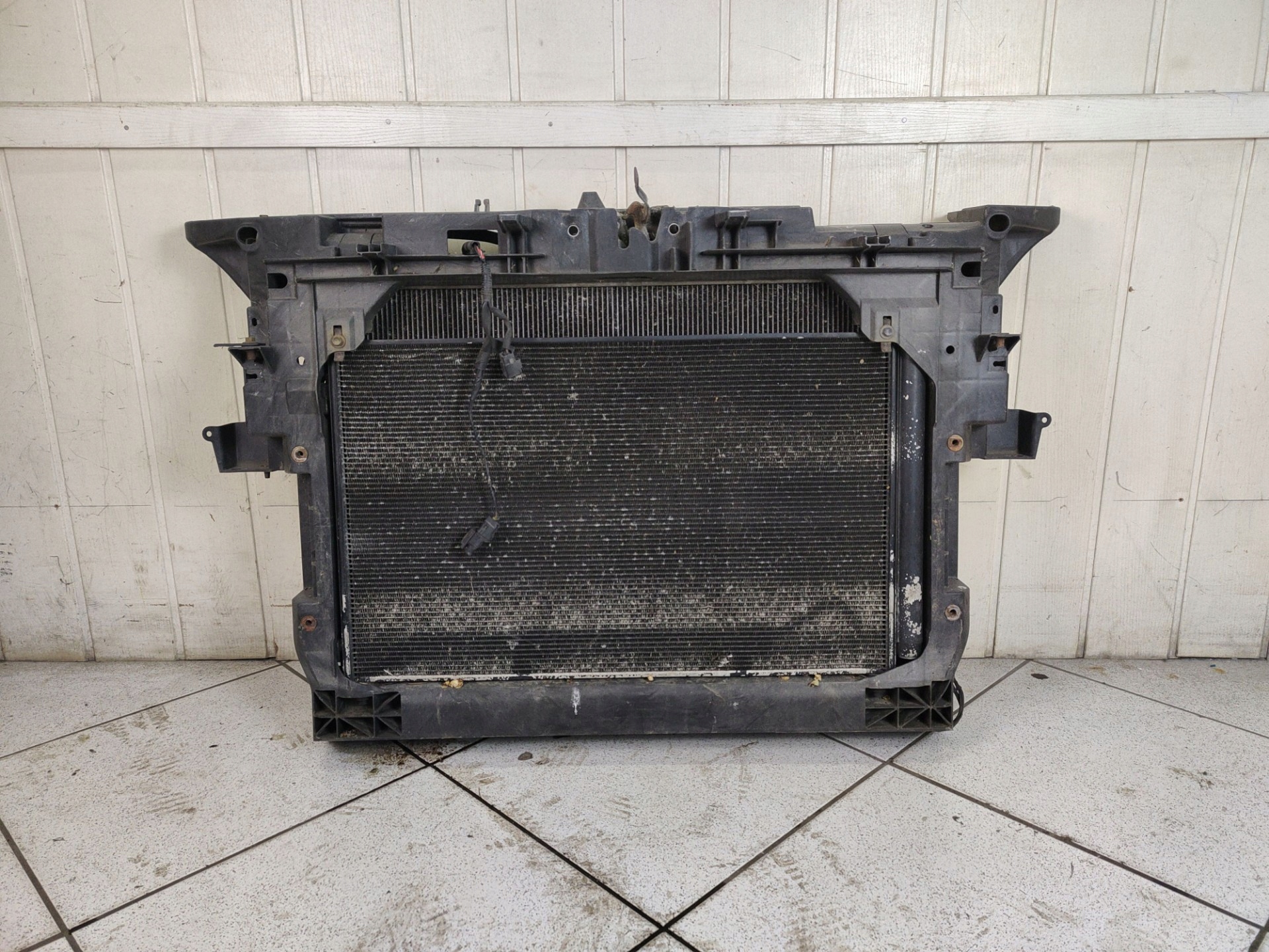 support panel for radiators pillar iron Mazda CX-9 facelift 2009