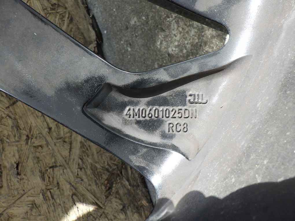 AUDI Q7 4M0 10.0 x 22 5x112 ET 26 4M0601025 DN disk