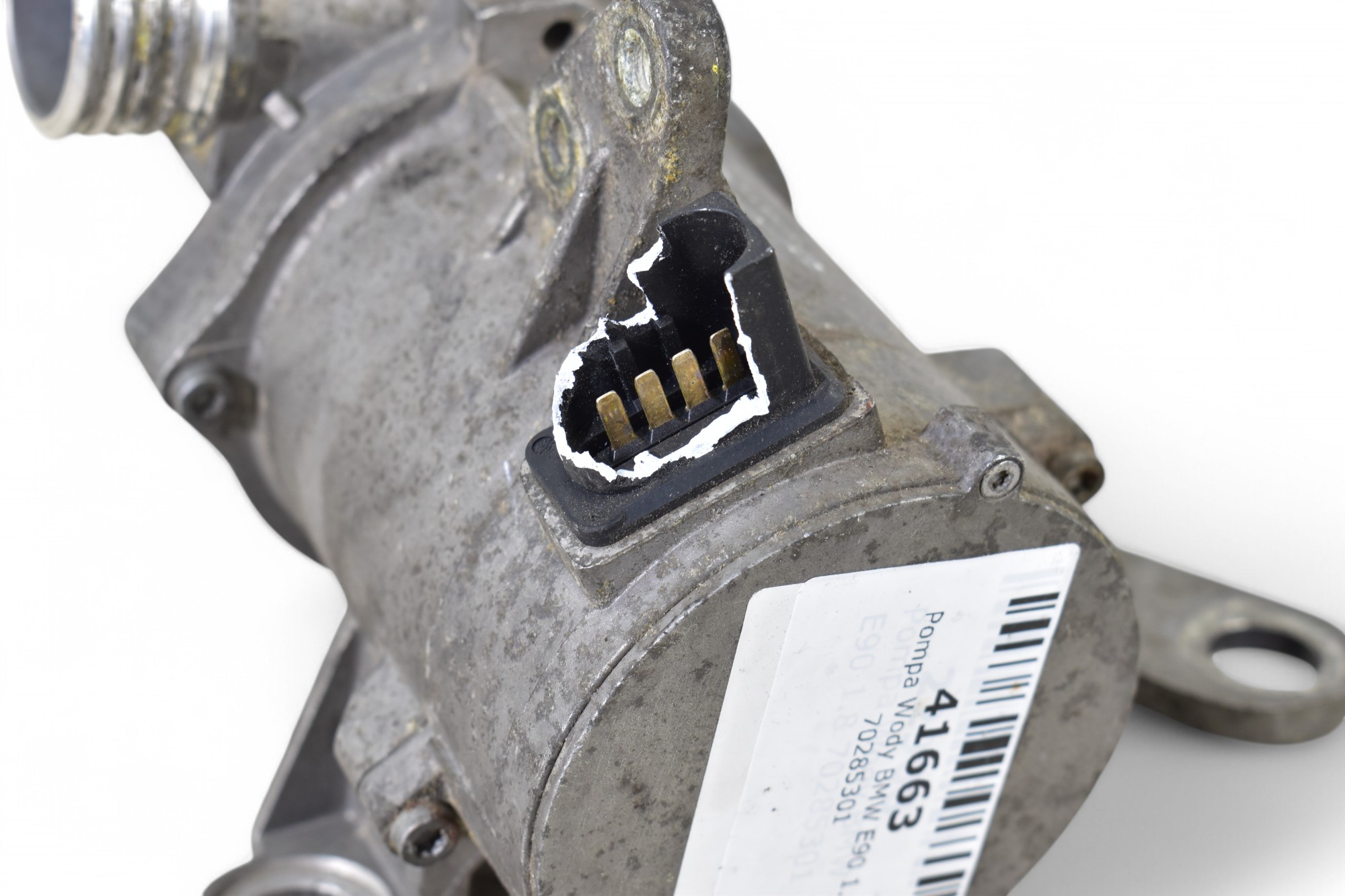 water pump BMW E81 E87 E90 E91 2.0i 16V 70285301