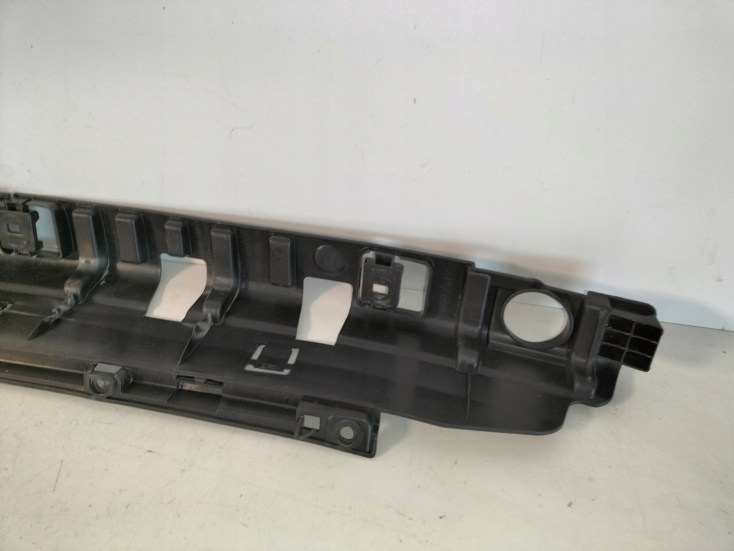 SUPPORTO TRAVERSA ABSORBER PARAURTI POSTERIORE PEUGEOT 2008 E 13-19