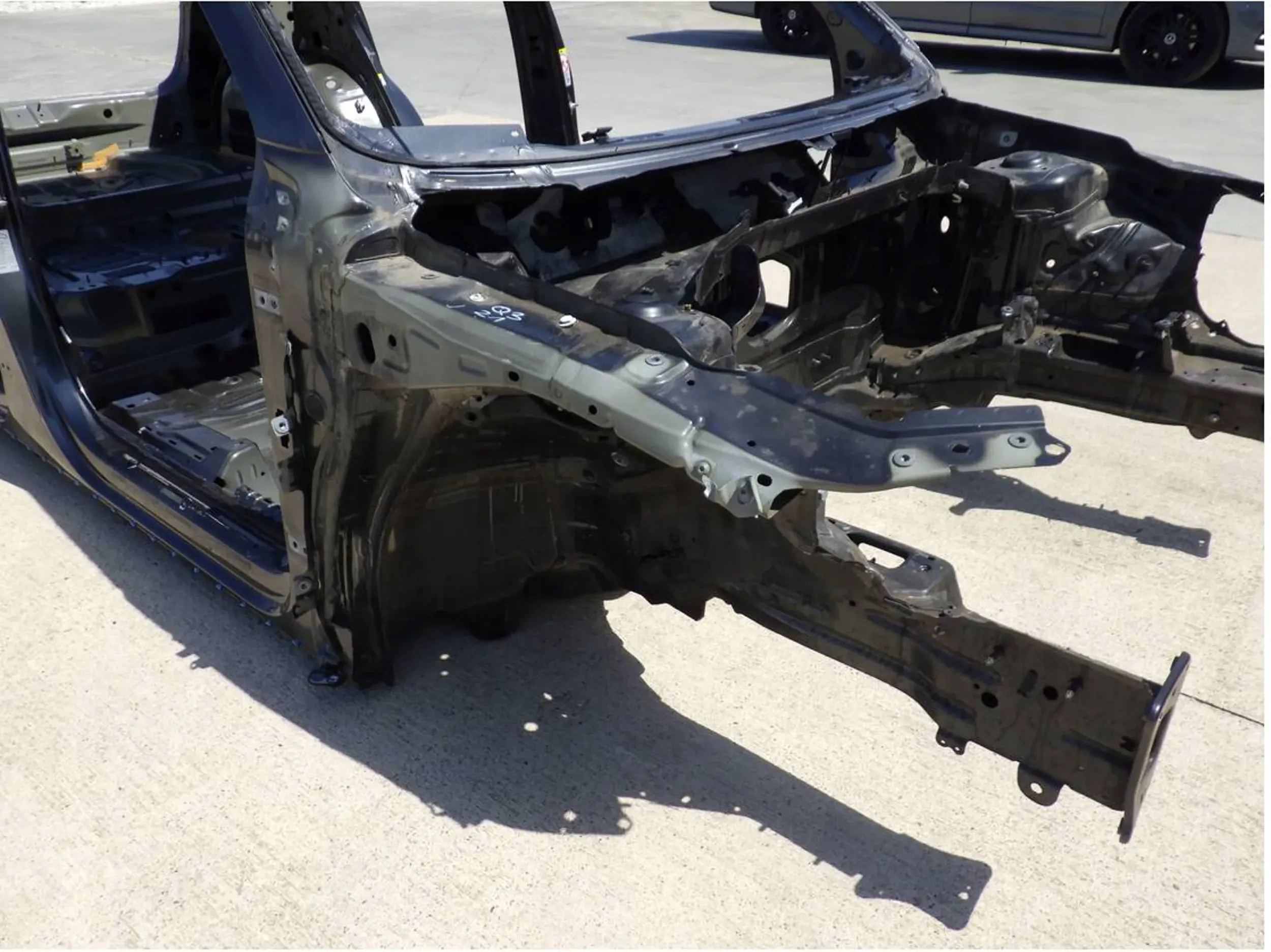 AUDI Q33a F3 2021 ЧЕТВЕРТИНА ПЕРЕД ПРАВА ПЕРЕДНЯ ПРАВА ЛОНЖЕРОН