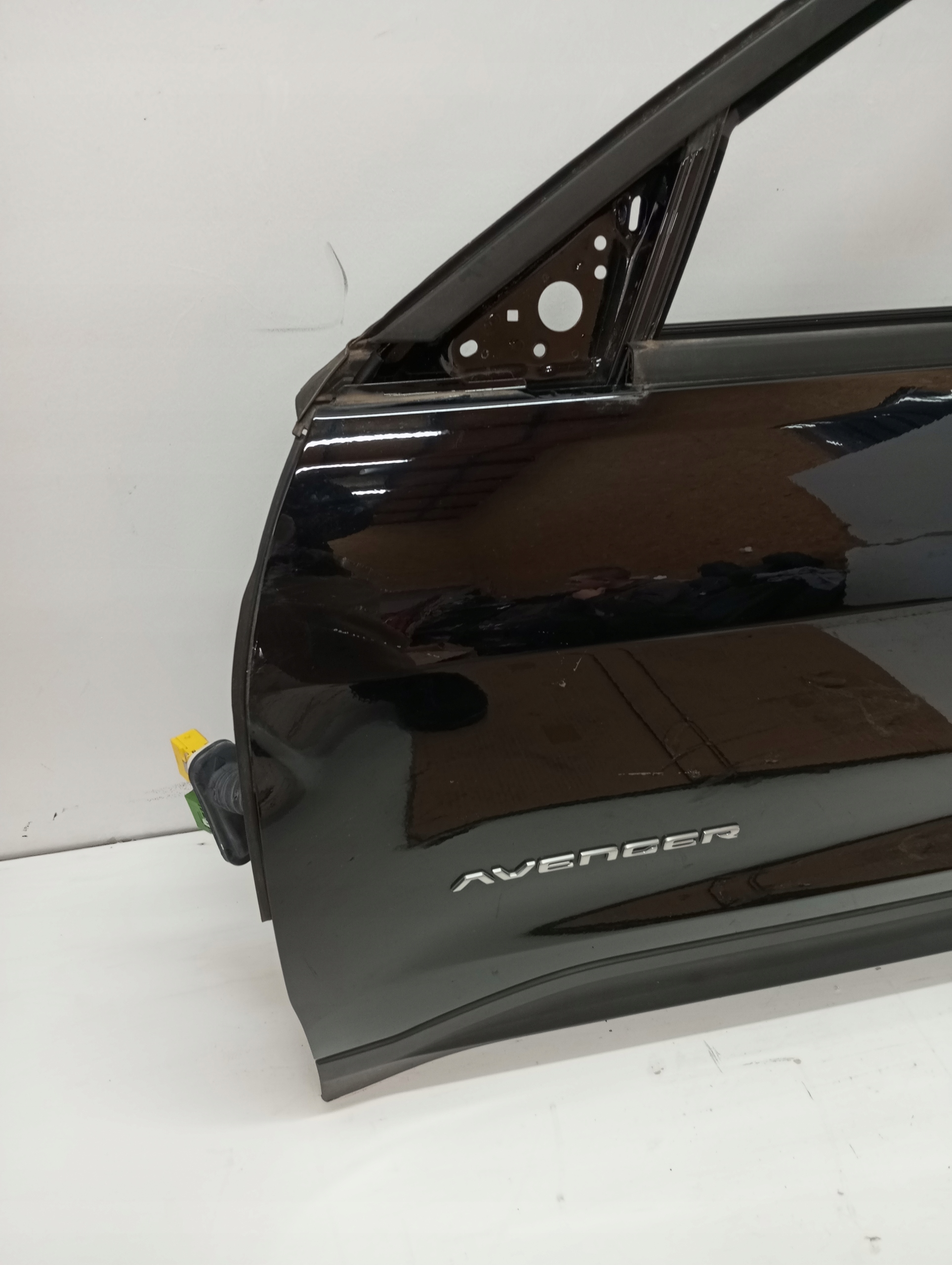 door left front JEEP AVENGER 20r