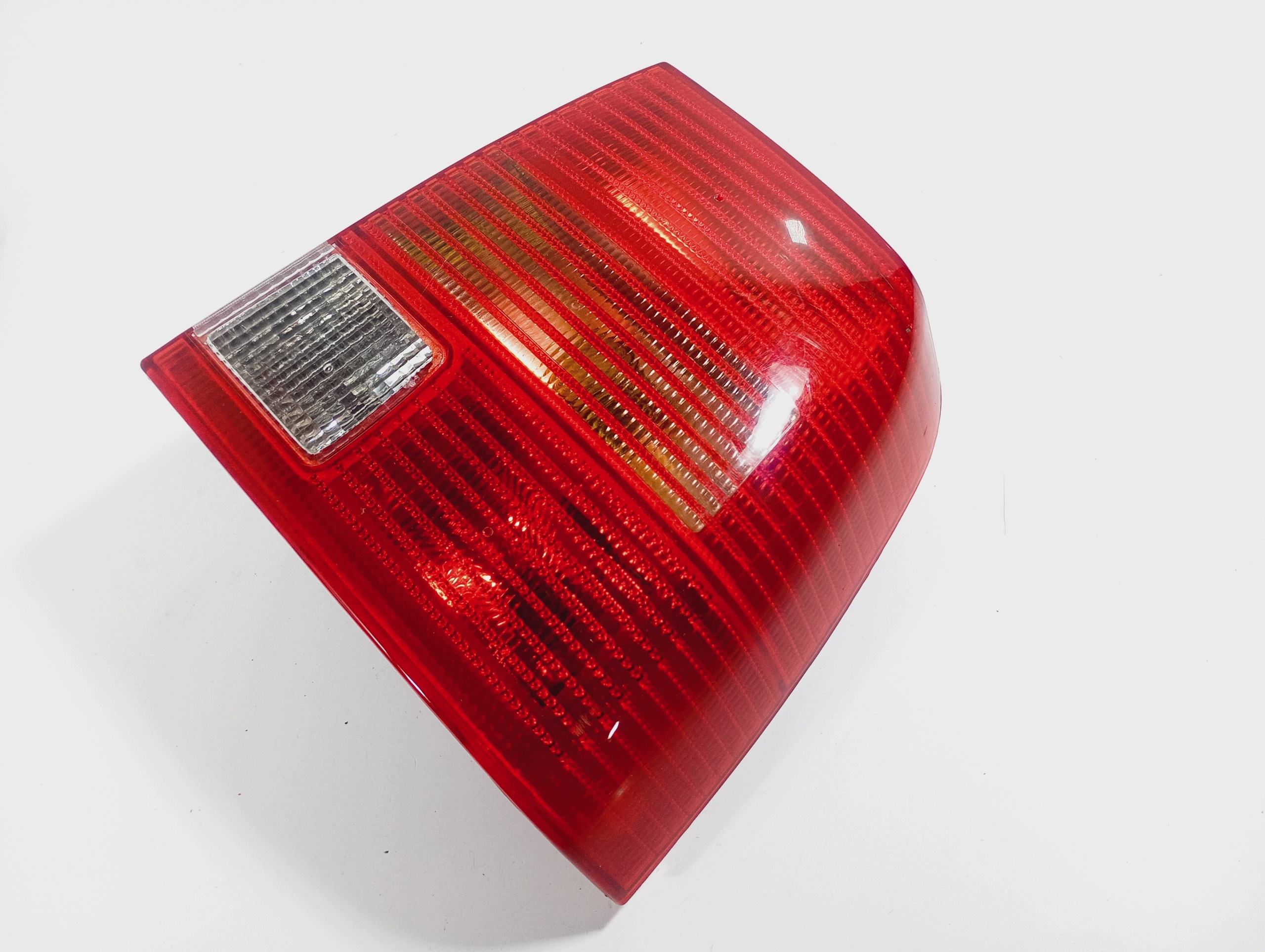 light right rear rear part OE 11A205B VW PASSAT B5 96-00