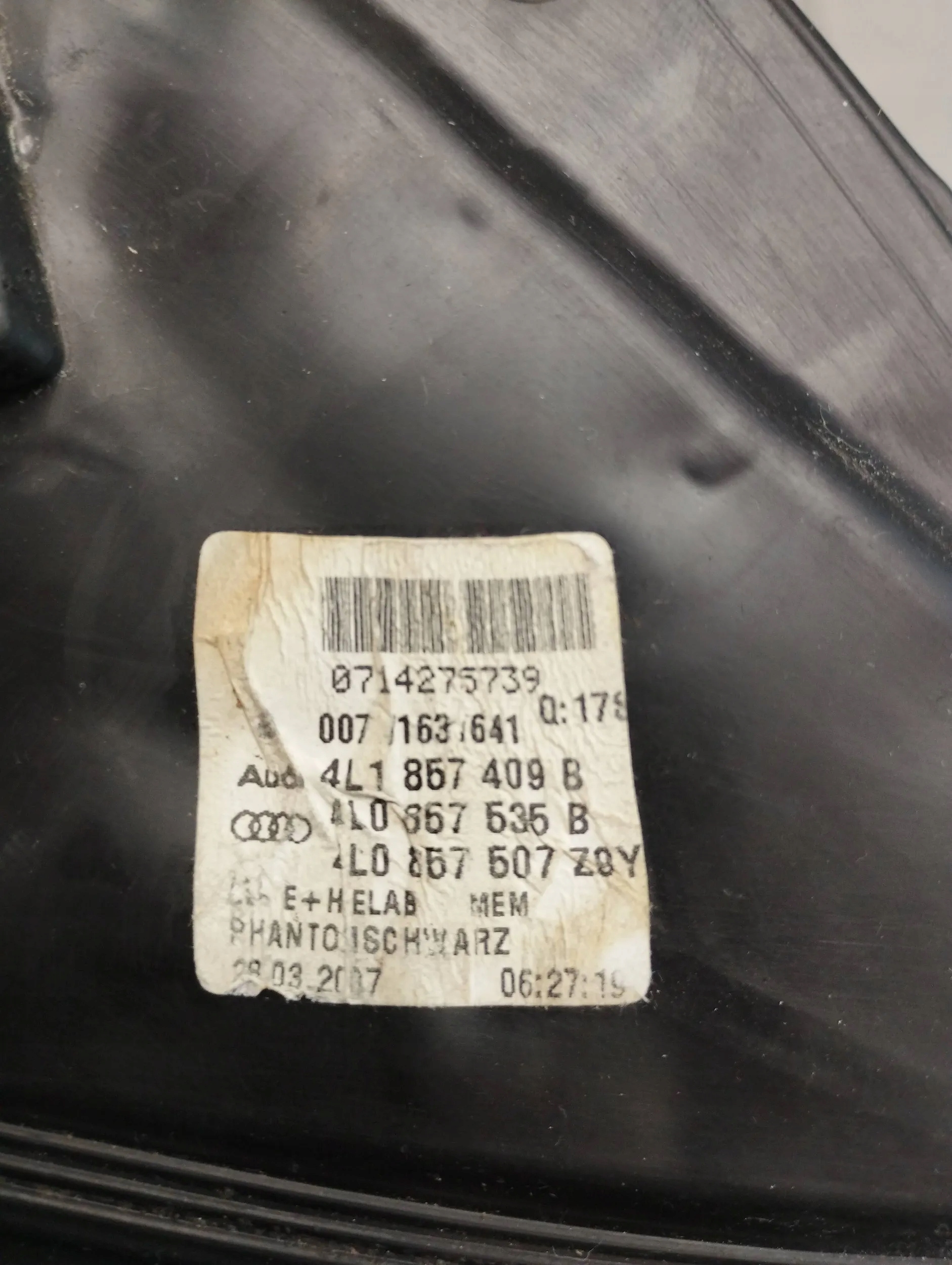 Audi Q7 4L LUSTERKO LEWE 13+2 PINY LZ9Y Strona zabudowy lewa