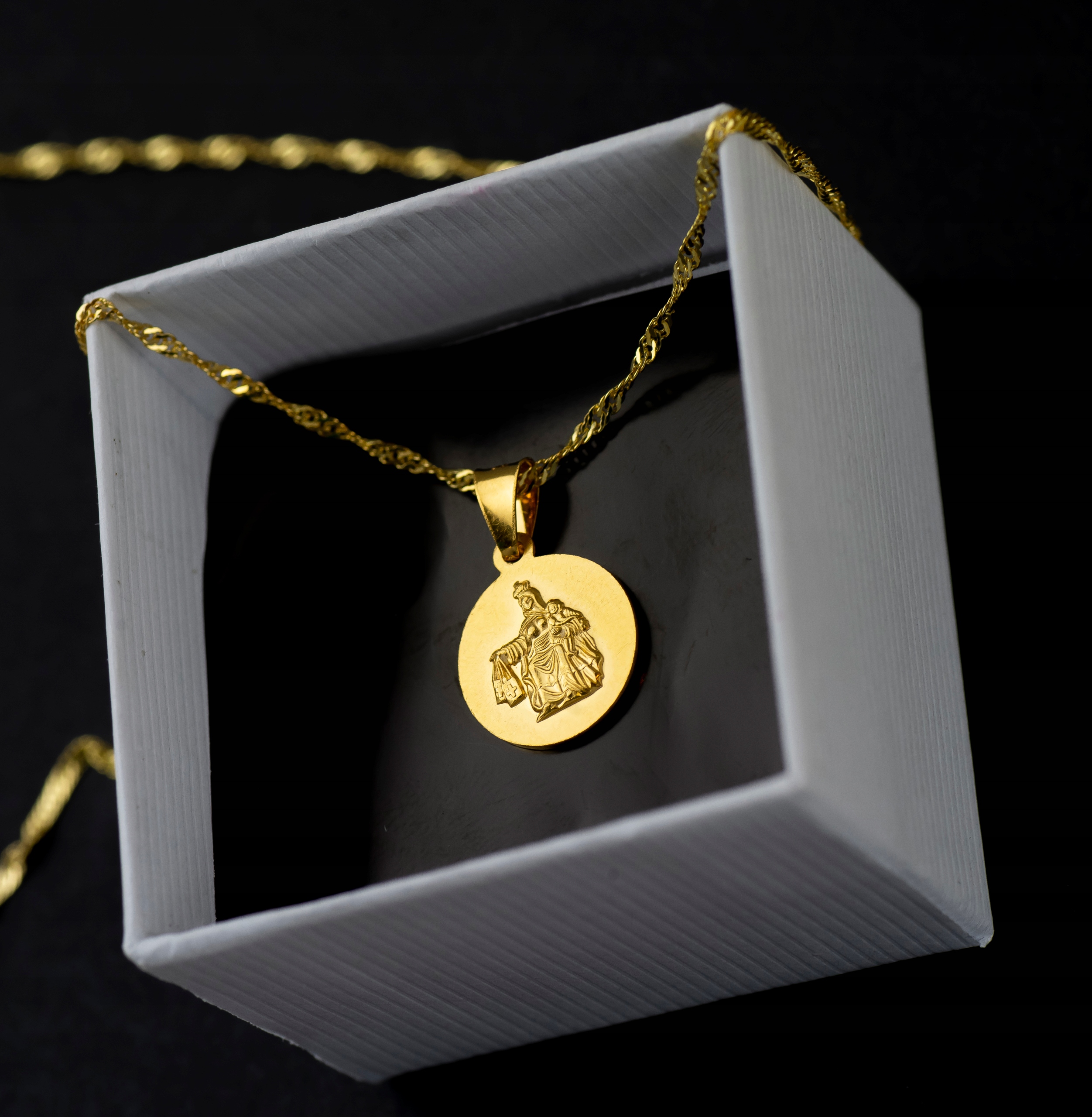 SREBRO ZŁOTY ŁAŃCUSZEK KOMUNIJNY Szkaplerz Medalik Okazja chrzest/komunia