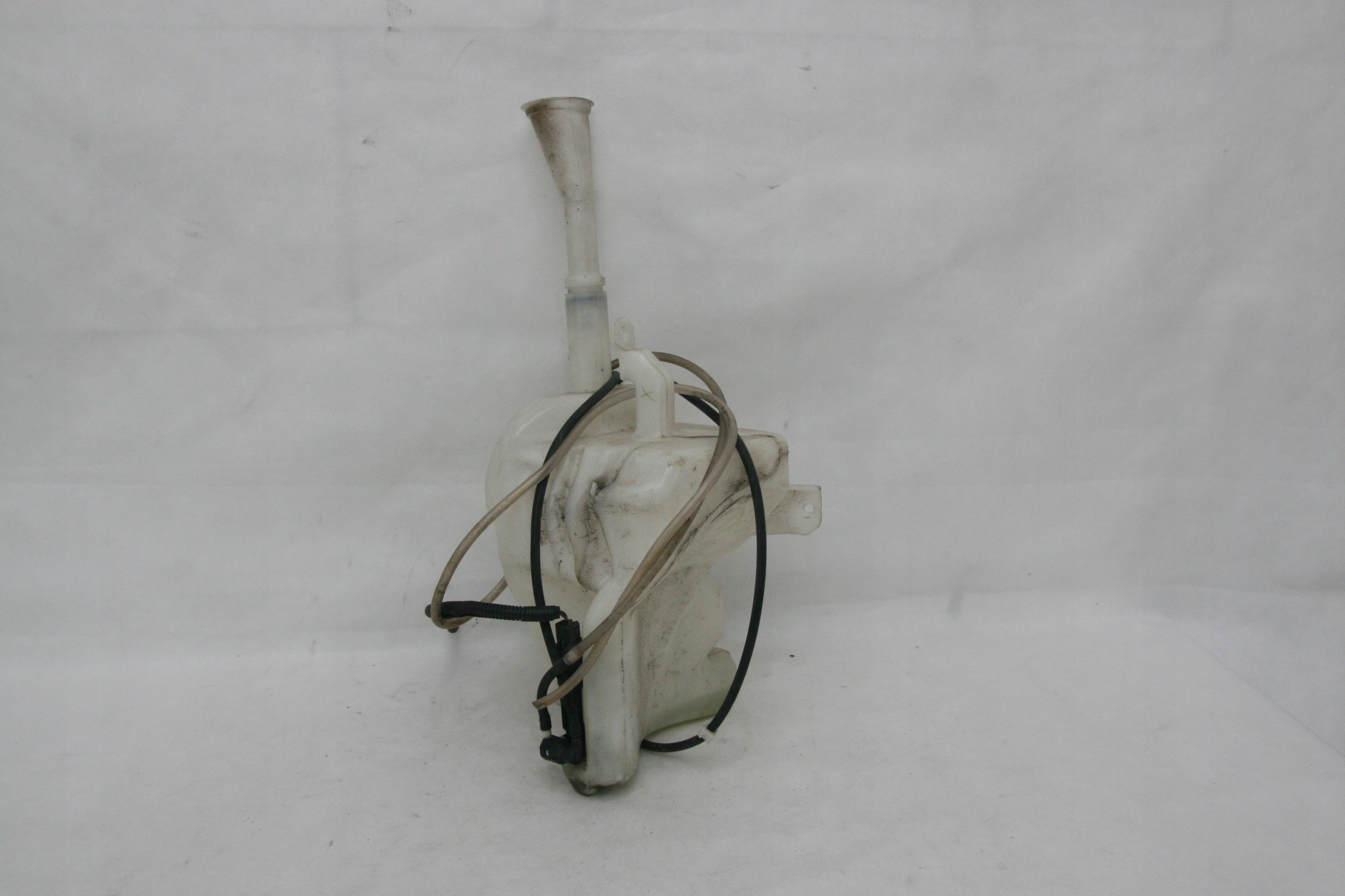 Бачок омывателя насоса Nissan Micra k11