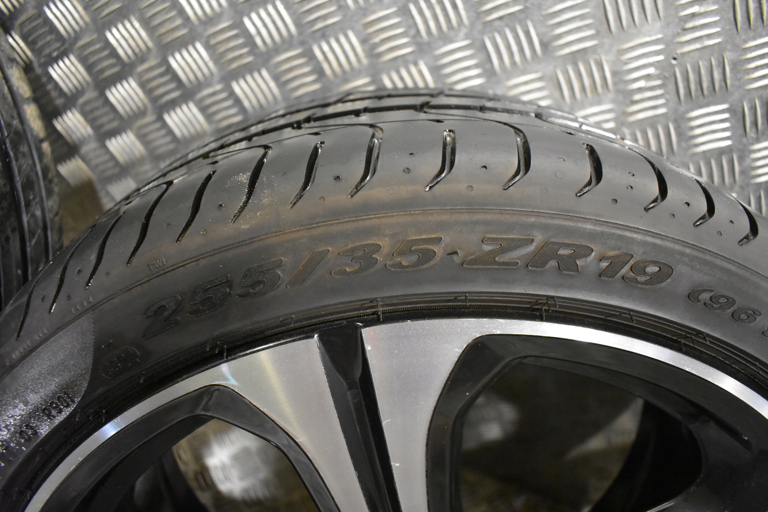 IDEALNE wheels 19" MERCEDES W206 MO 1