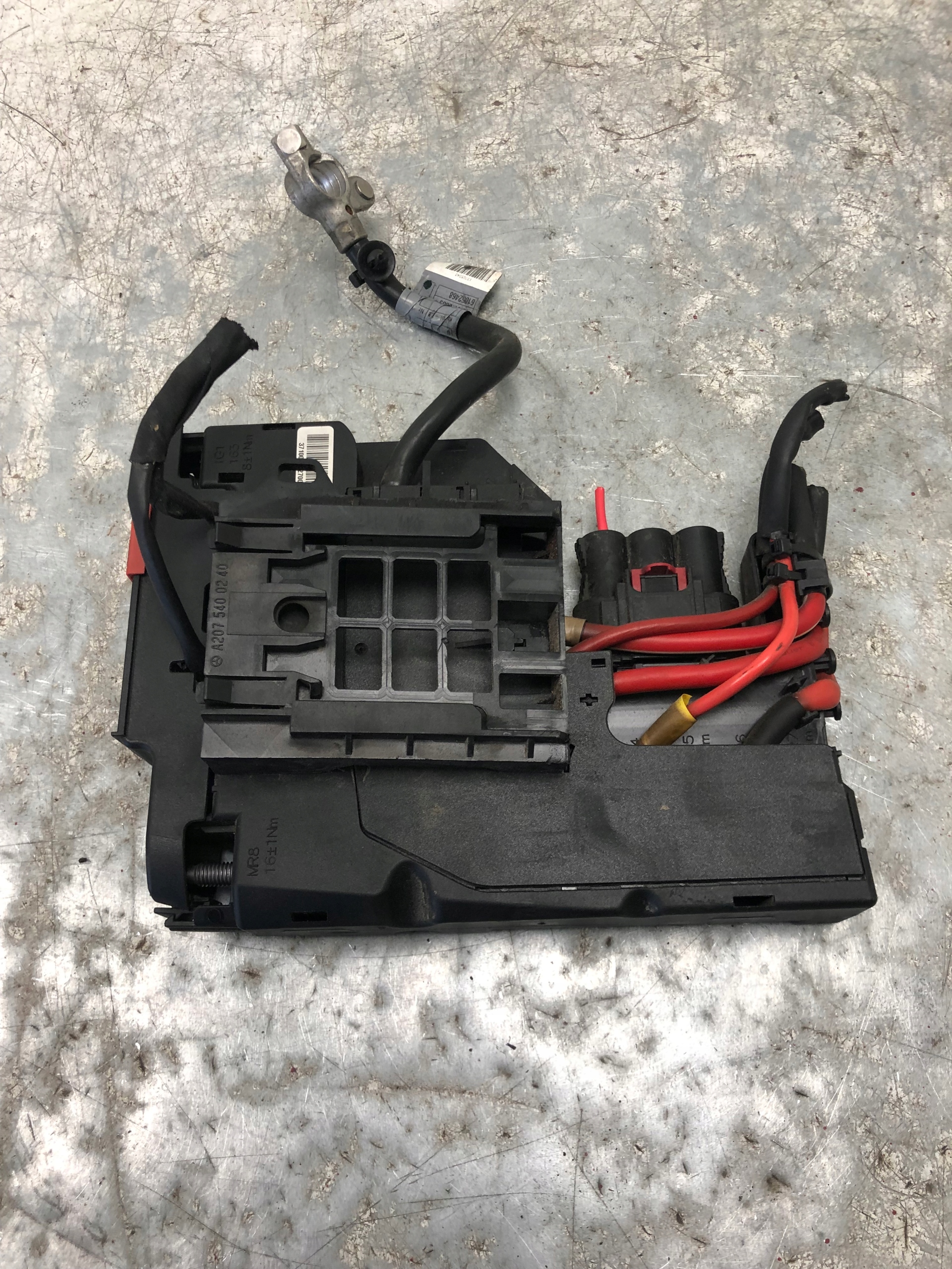 Klemme AKUMULATORA MERCEDES W204 A2075400240