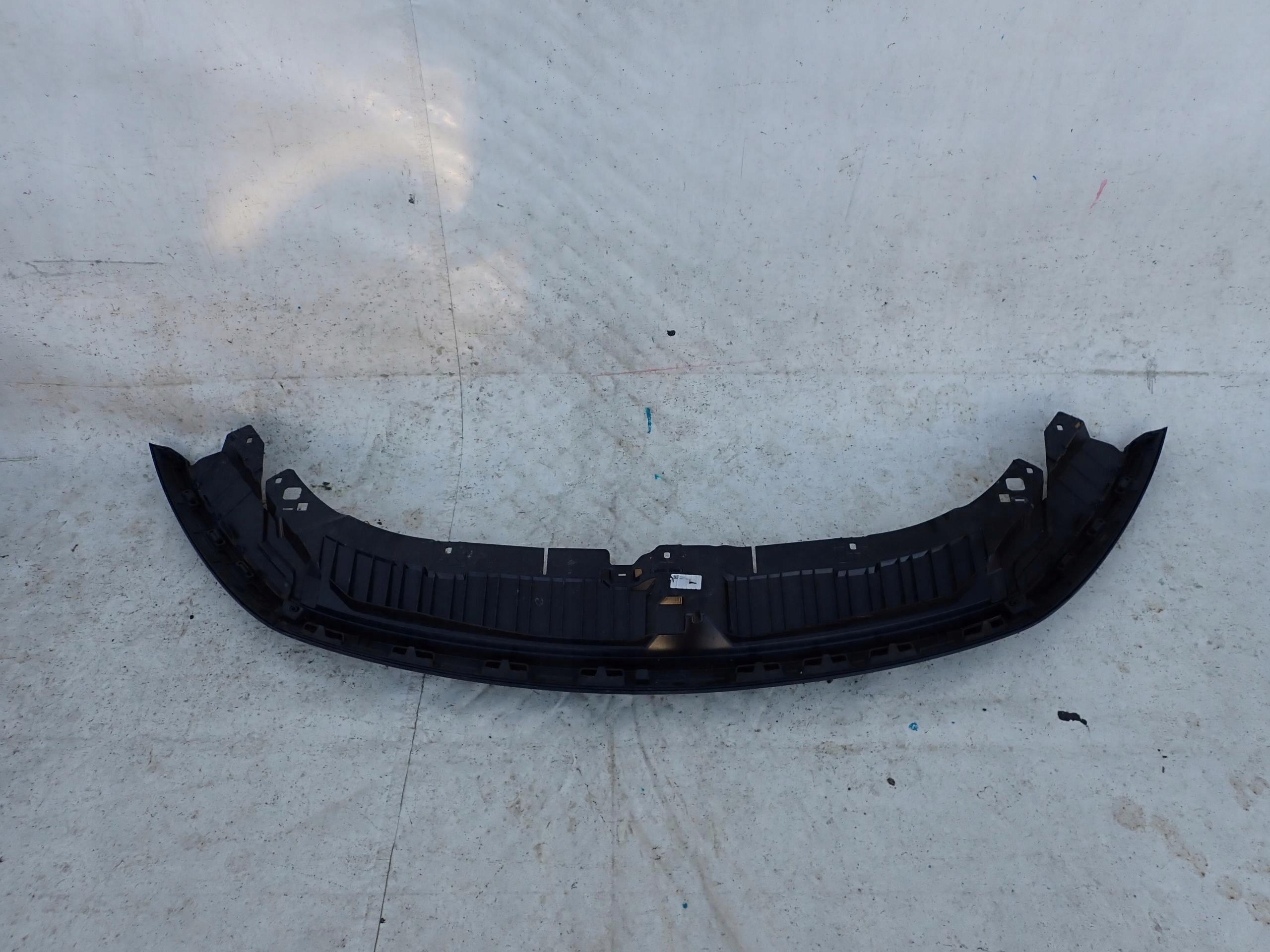 MERCEDES EQA EQB A243 GORA of a bumper front front