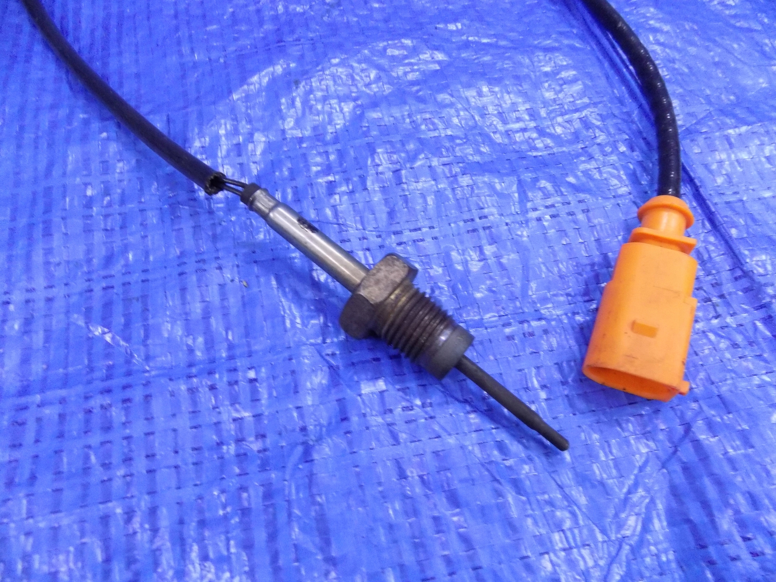 Sensor TEMPERATURY Gase AUDI A3 8V 2,0TDI