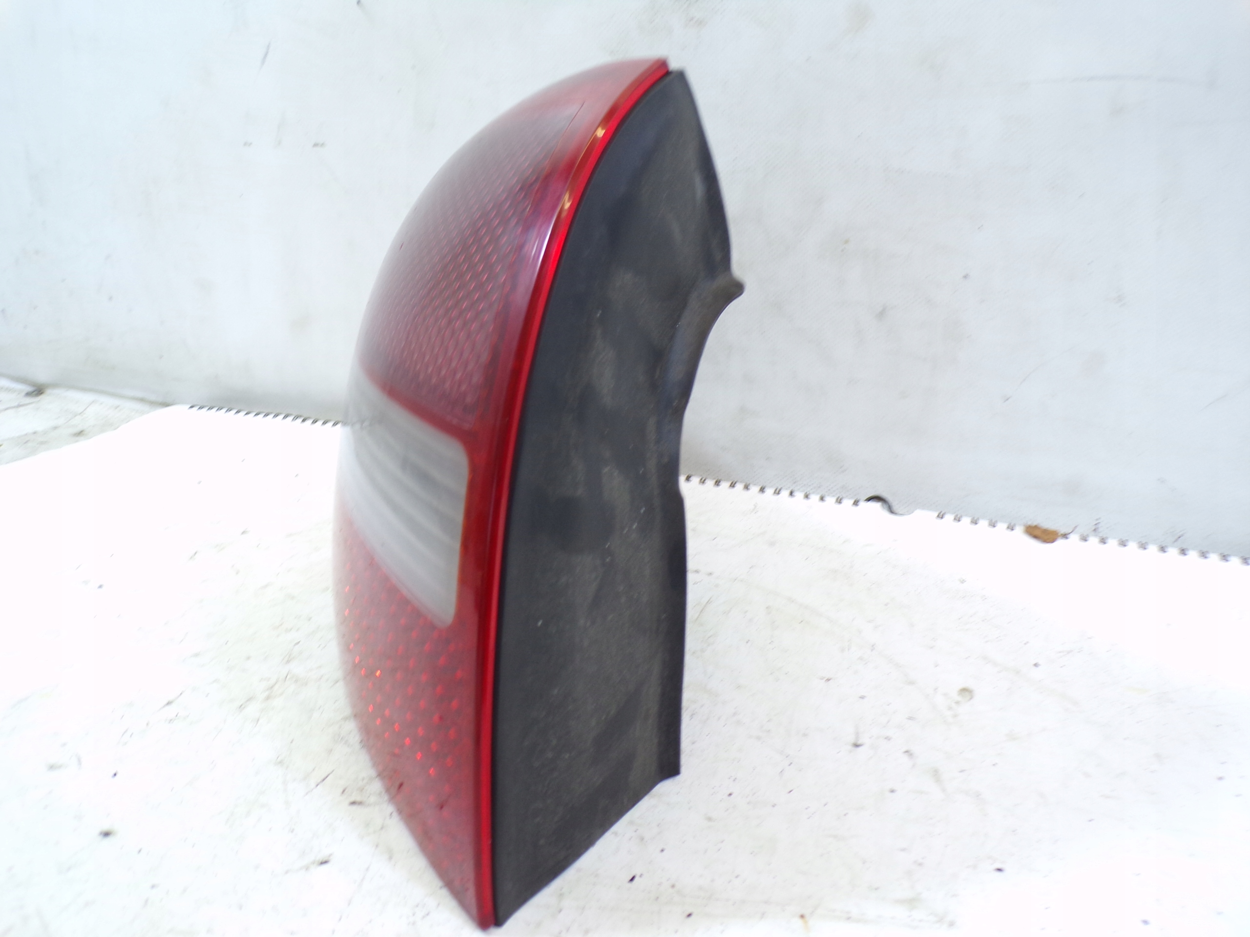 light rear rear part left AUDI A6 C5 LIFT sedan (1)