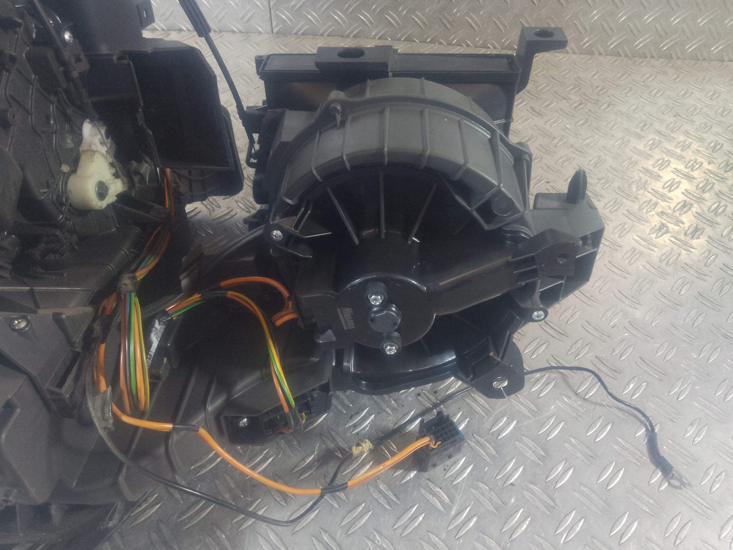 peugeot BIPPER 08- радиатор отопителя 1.4