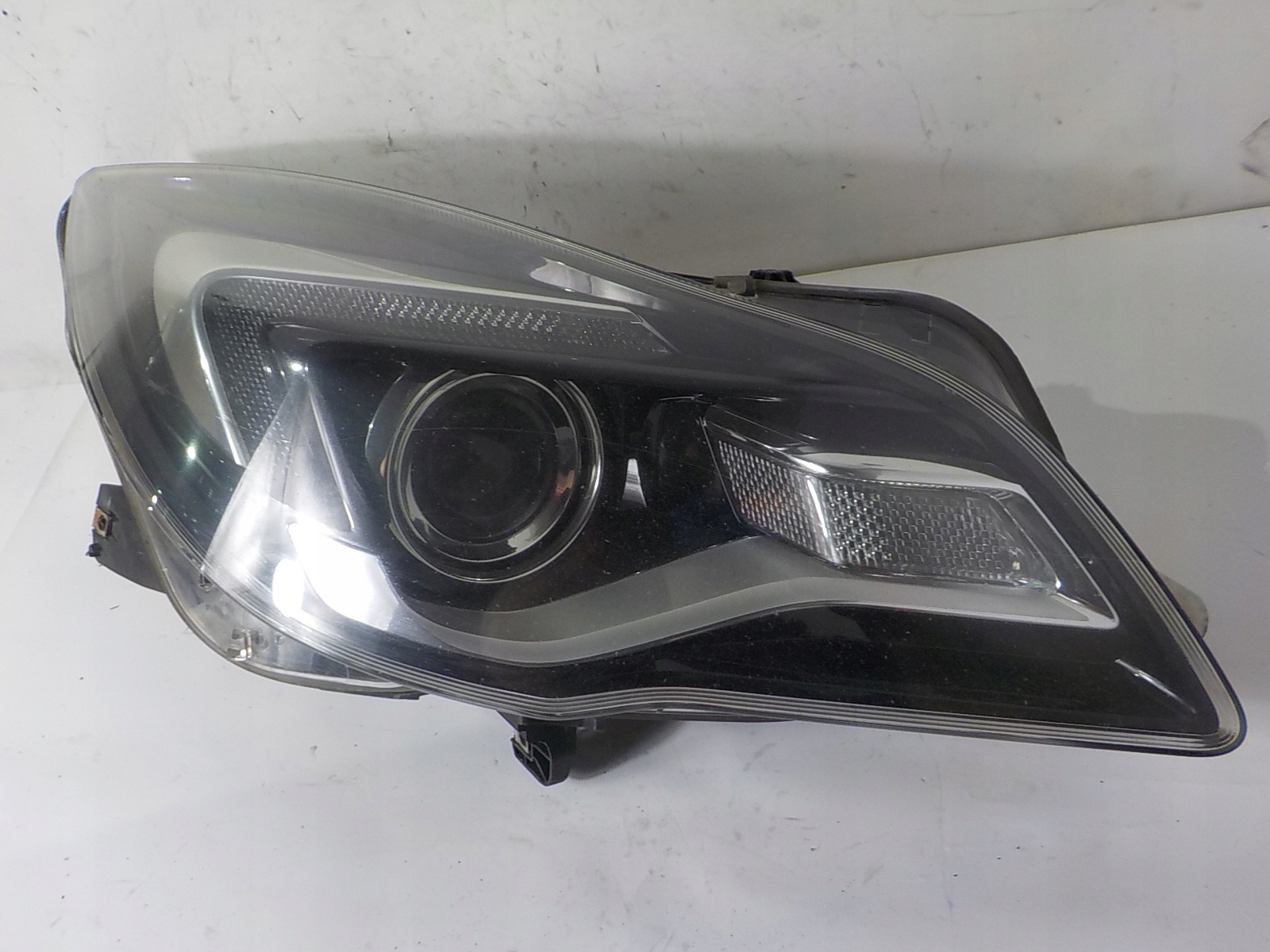 OPEL INSIGNIA A LIFT light right front front UK