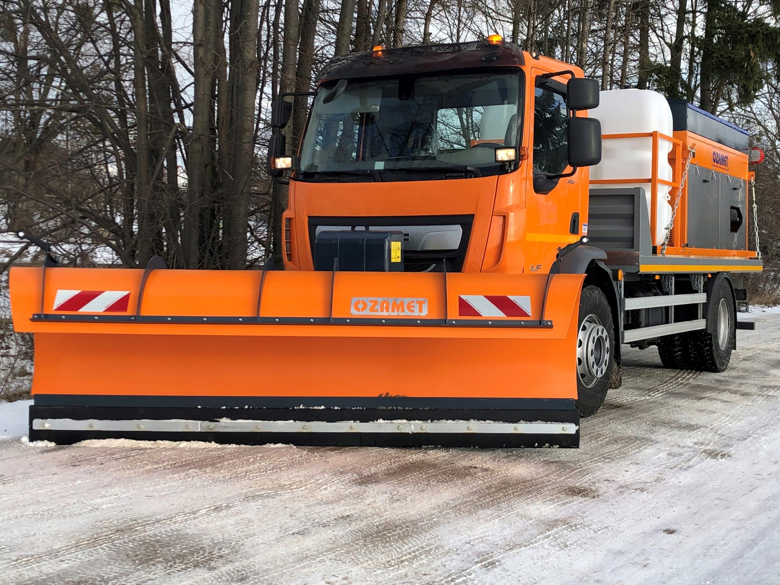 Lemiesz gumowy 75 x 25 x 4 cm F.A.K.T.U.R.A V.A.T ! PIONOWE Rodzaj pług