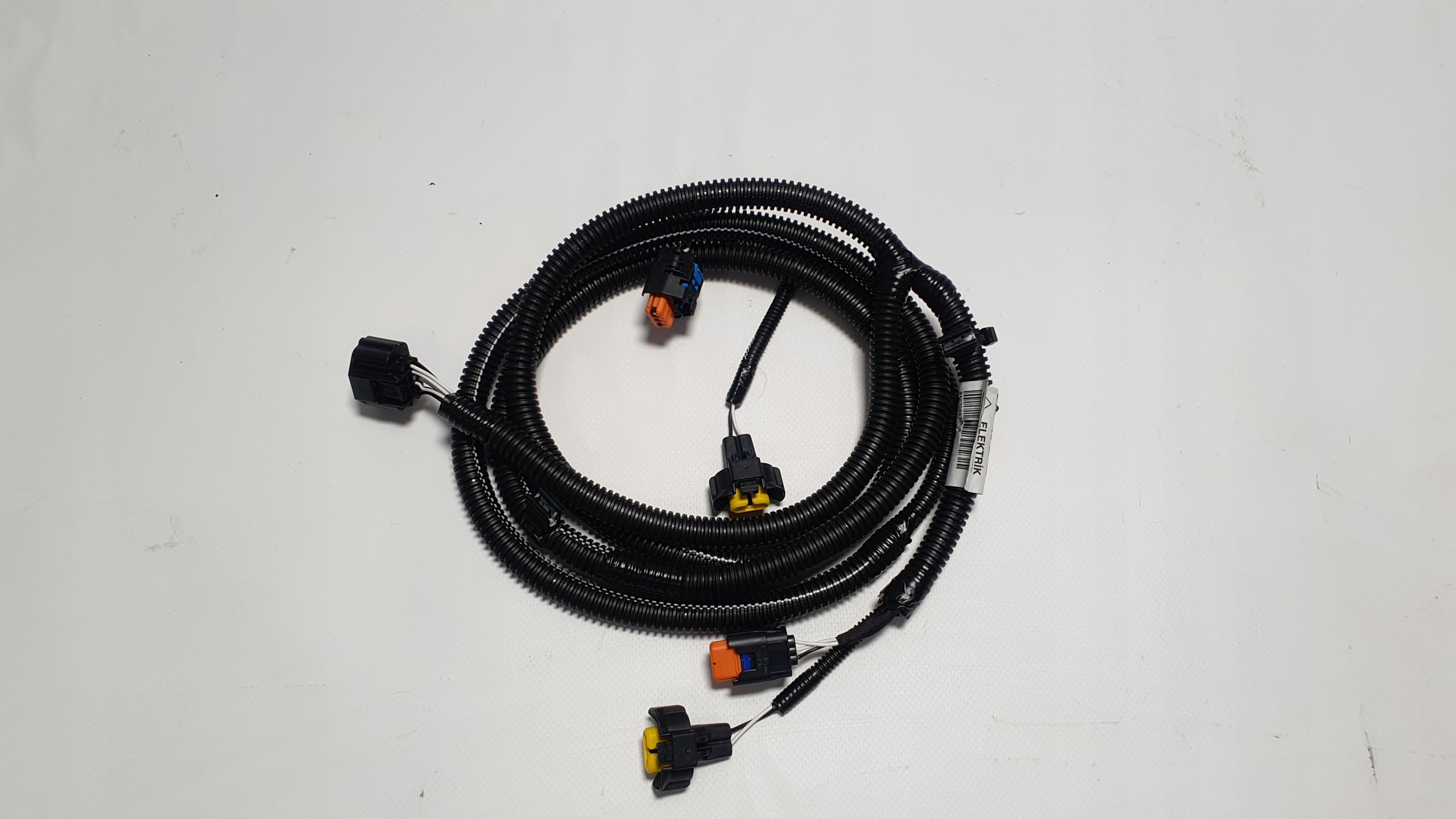 WIĄZKA ZDERZAKA PRZÓD HALOGENÓW LED CLIO IV LIFT