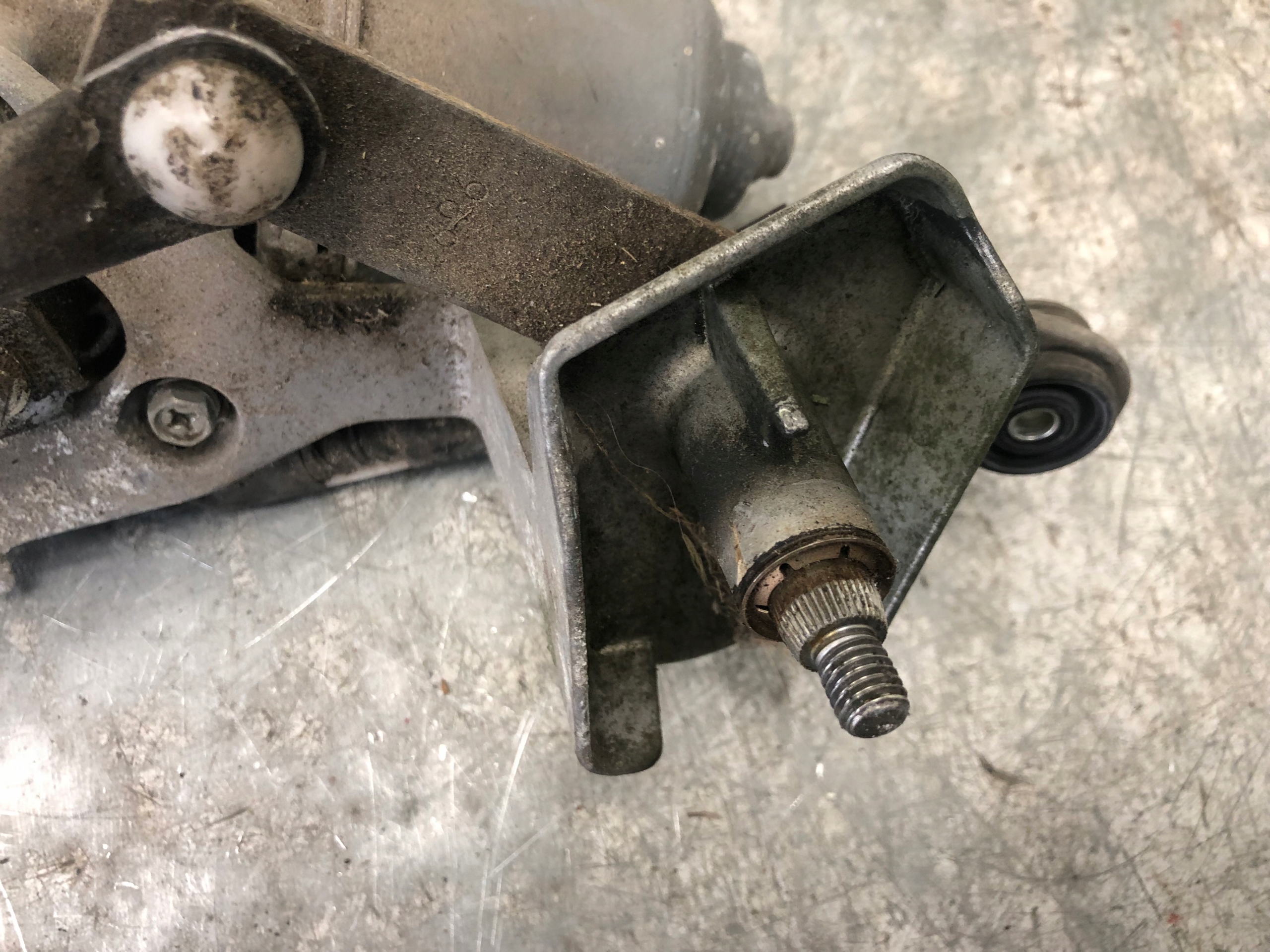 Wischergestänge DAIHATSU CUORE 85110-B2180