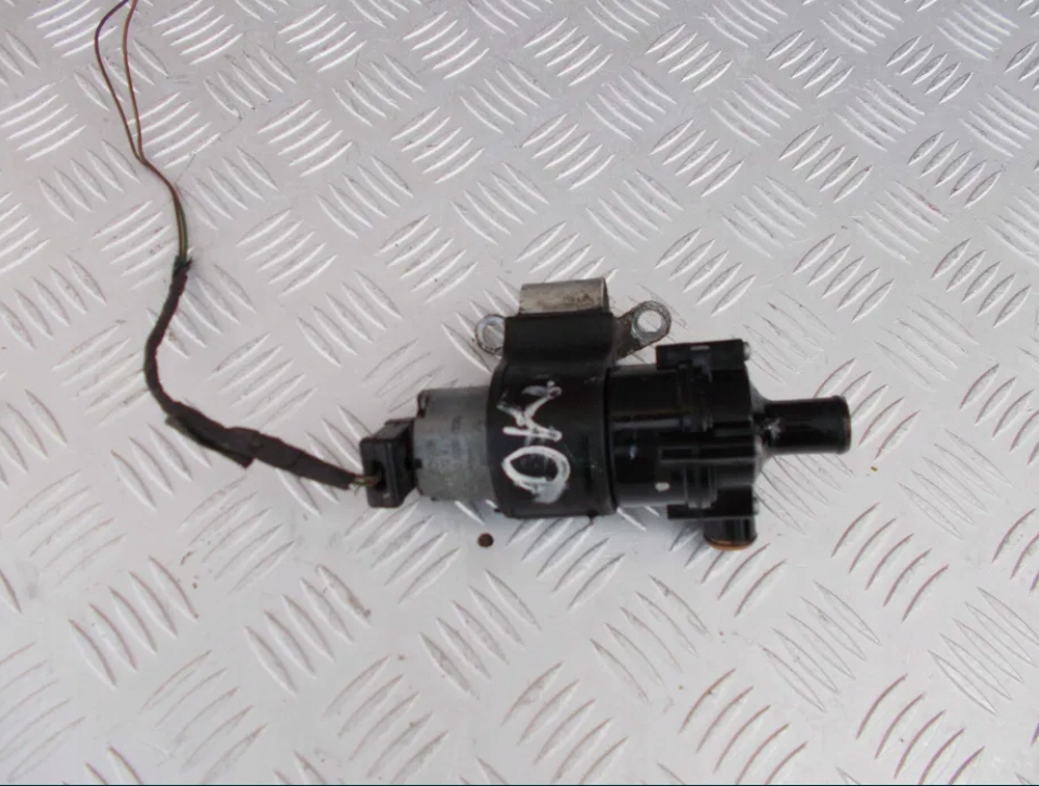 Mercedes Sprinter CDI Électrique Pompe Circulation d’eau + Prise komplet OEM