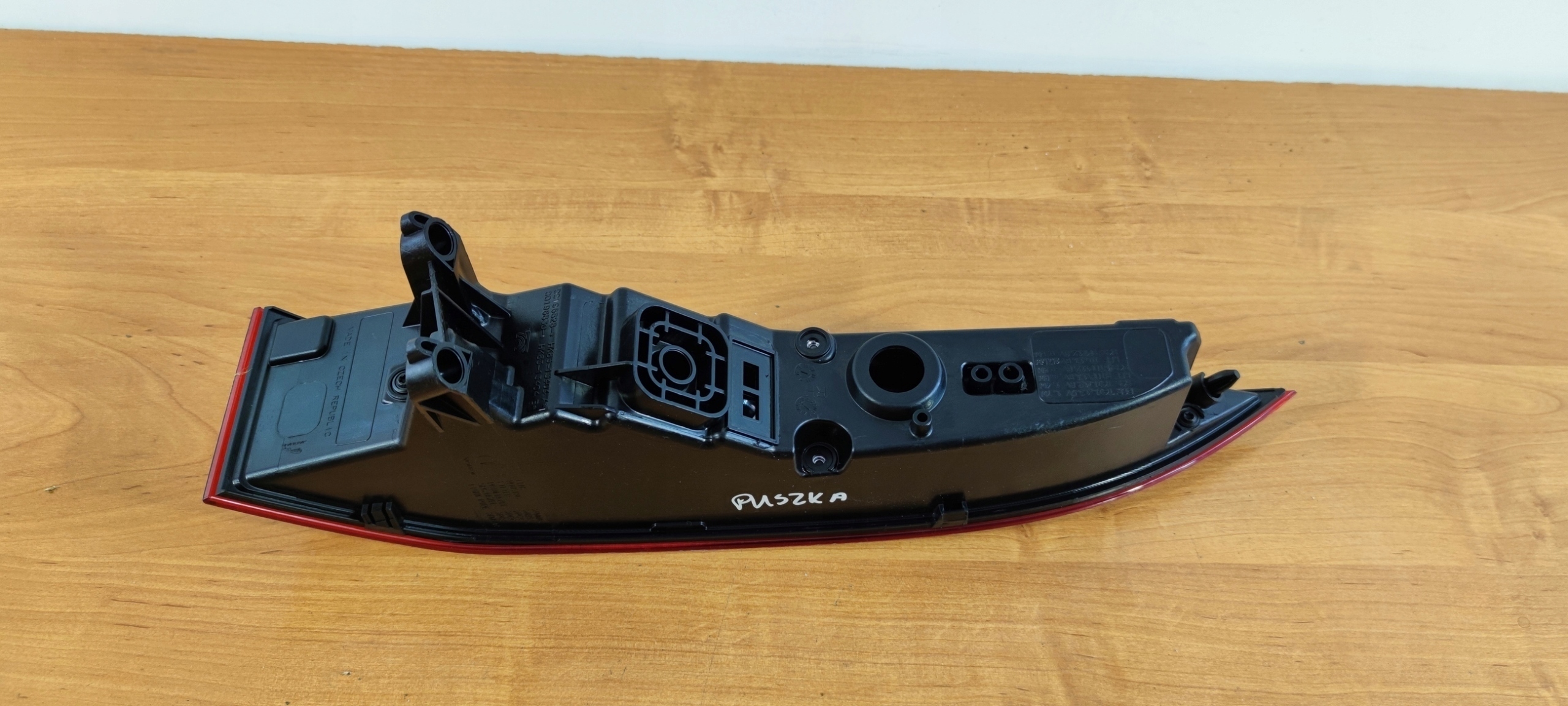 JAGUAR F-PACE right light rear part cover PUSZKA BDB