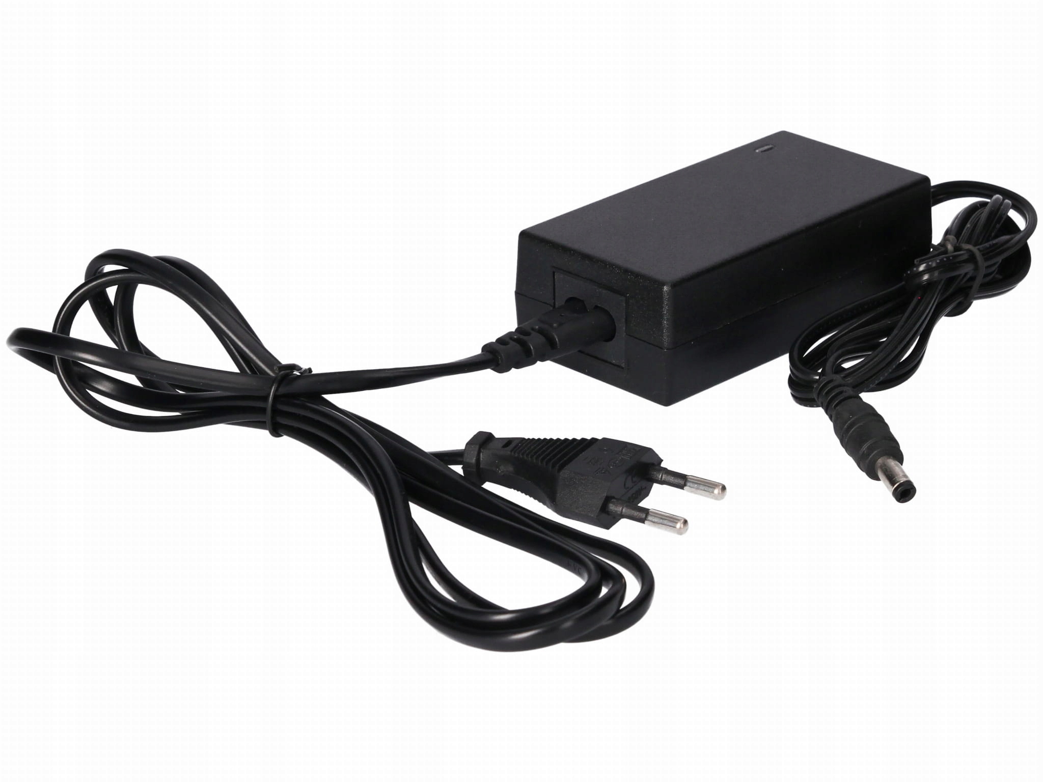  /><p>Zasilacz LED Deskop 60W 5A 12V DC z wtyczką 5.5/2.1 to wysokiej jakości urządzenie zasilające, zaprojektowane z myślą o dostarczaniu stabilnego napięcia i prądu do systemów LED, takich jak taśmy LED, panele świetlne czy inne urządzenia wymagające zasilania 12V DC. Dzięki solidnej konstrukcji i odpowiedniej mocy, zasilacz zapewnia niezawodność oraz bezpieczeństwo pracy, nawet przy długotrwałym użytkowaniu.</p><h1>⚙️SPECYFIKACJA TECHNICZNA</h1><img src=