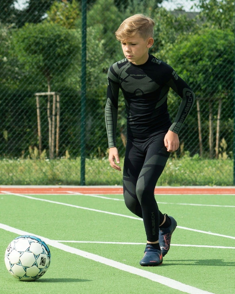 Bielizna termoaktywna Brubeck Dry chłopięca 140-146 Materiał dominujący Poliamid