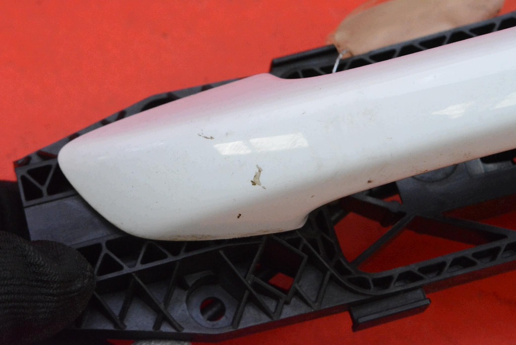 handle left front front BIALA 5N0837885G VW GOLF 6 VI 08-15