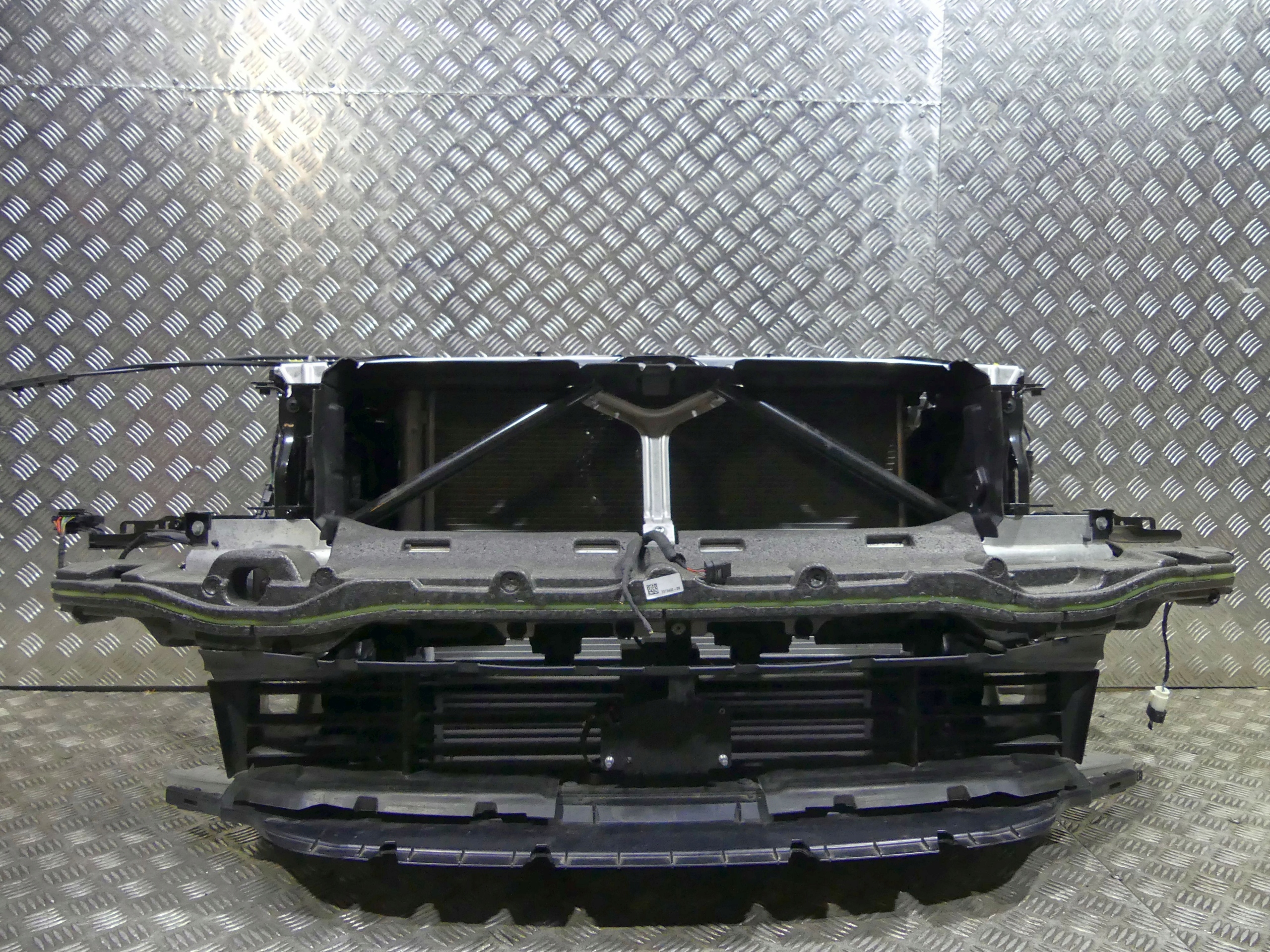 BMW 8 G14 G15 G16 CZOŁÓWKA WZMOCNIENIE BELKA POD ACC