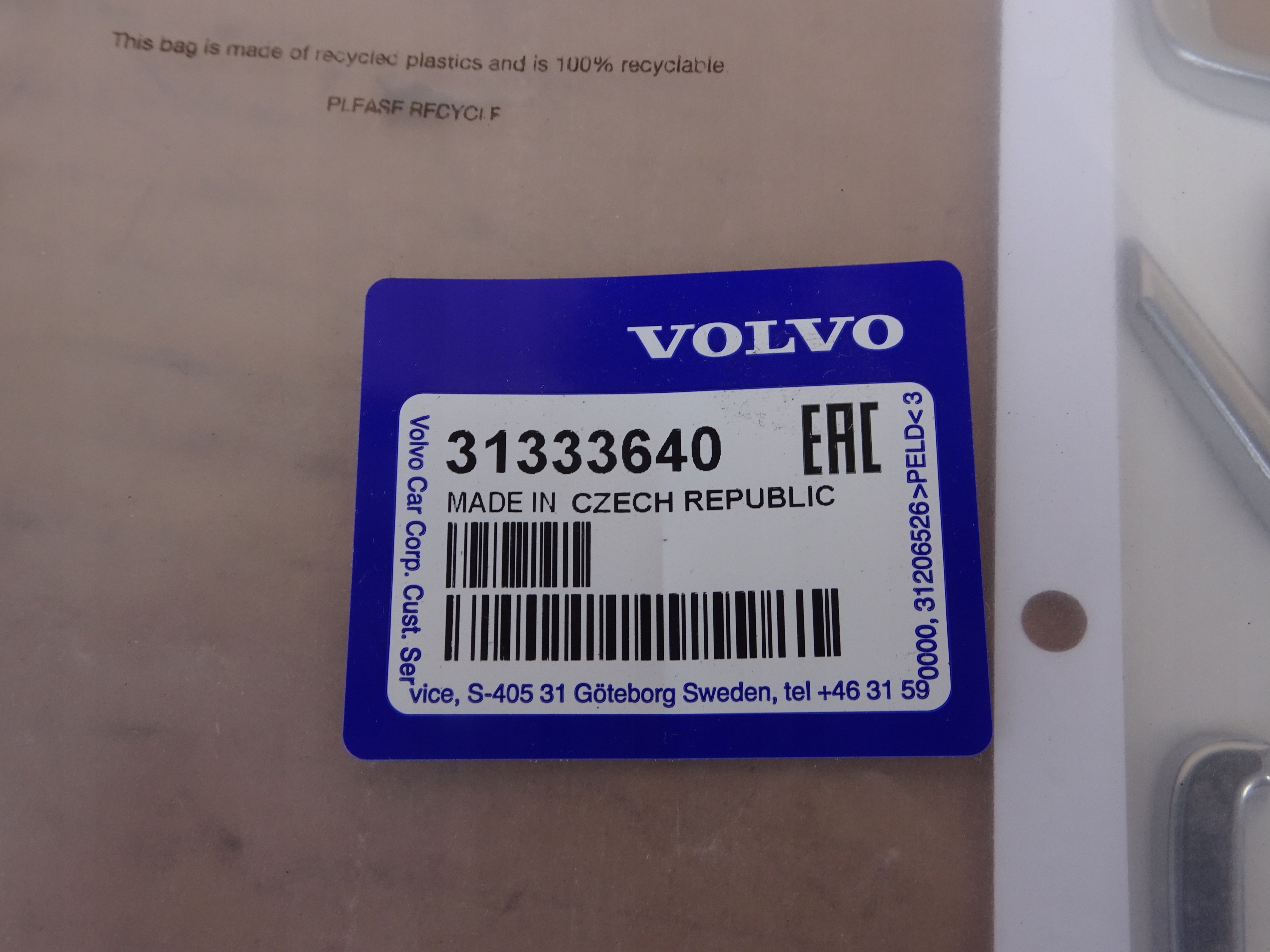 VOLVO XC60 EMBLEMAT LOGO ZNACZEK 31333640 Numer katalogowy części VOLVO XC60 EMBLEMAT LOGO ZNACZEK 31333640