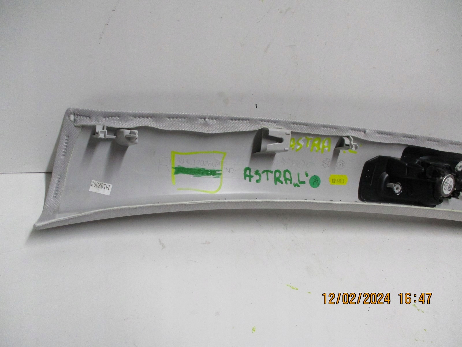 cover for pillar Opel Astra L 6 9830536380