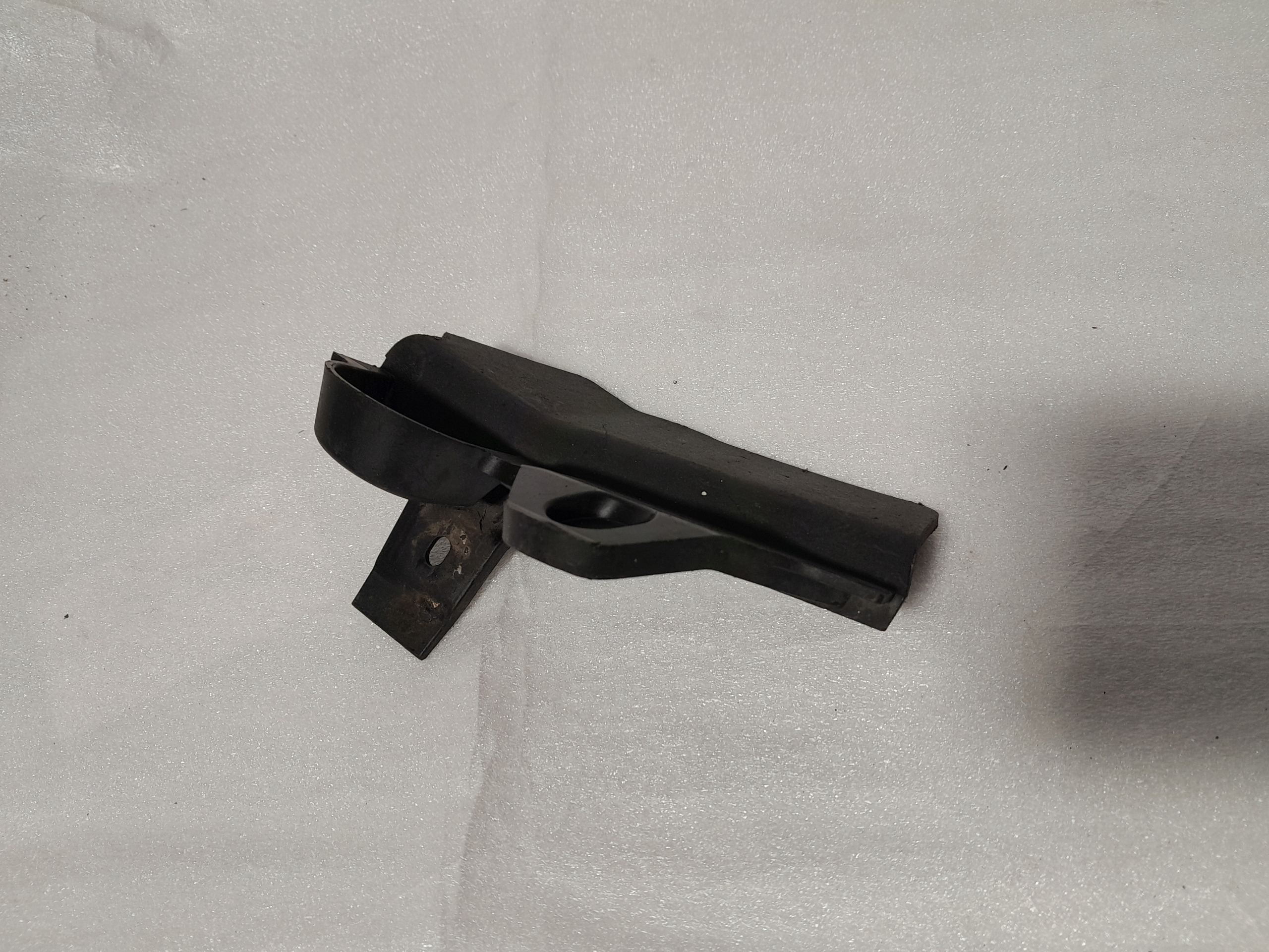 AUDI A3 S3 8V copertura GREMBIALINA parafango paraspruzzo 8V5853834