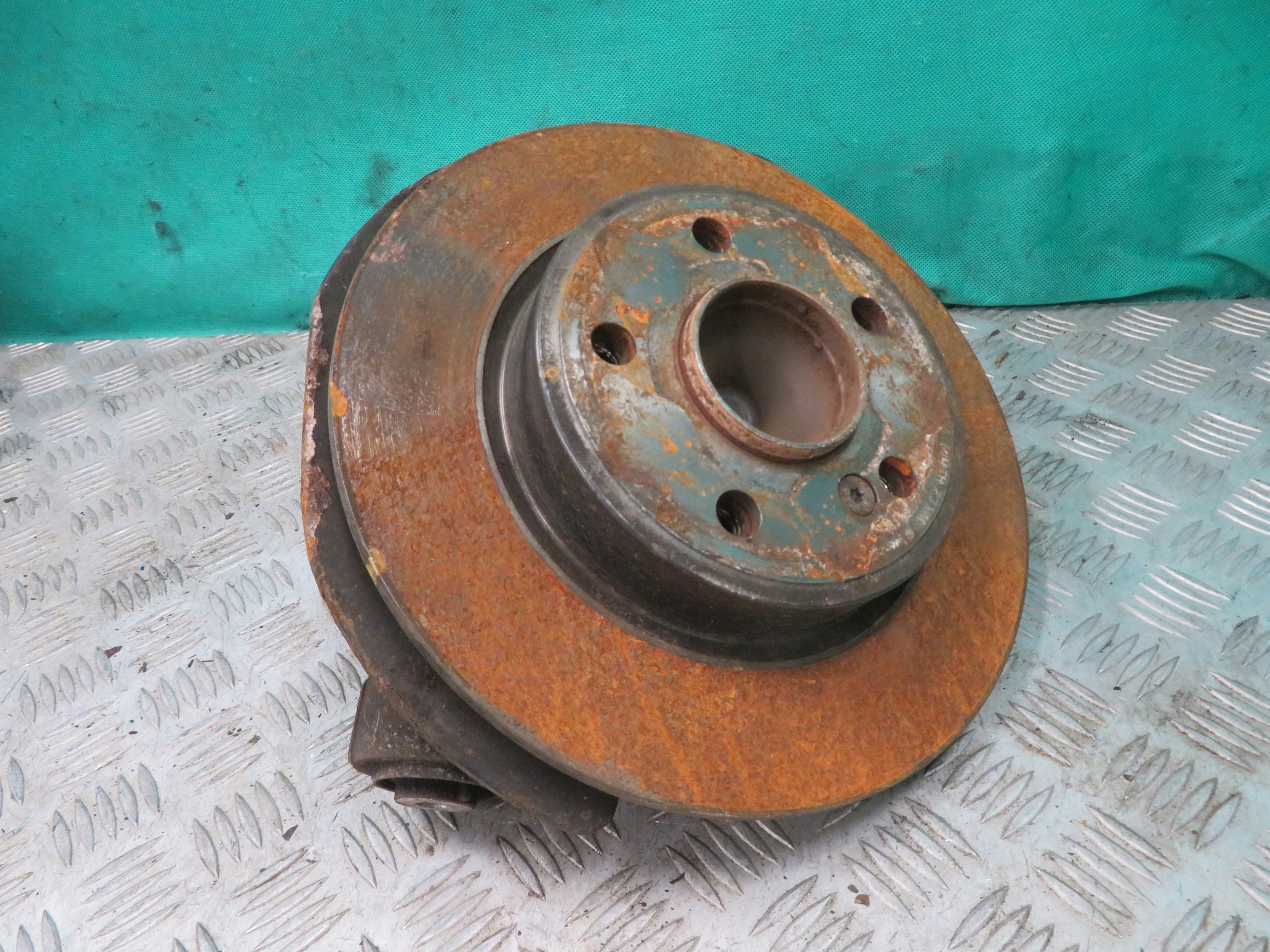 swing left rear part MERCEDES W176 2.2 17R