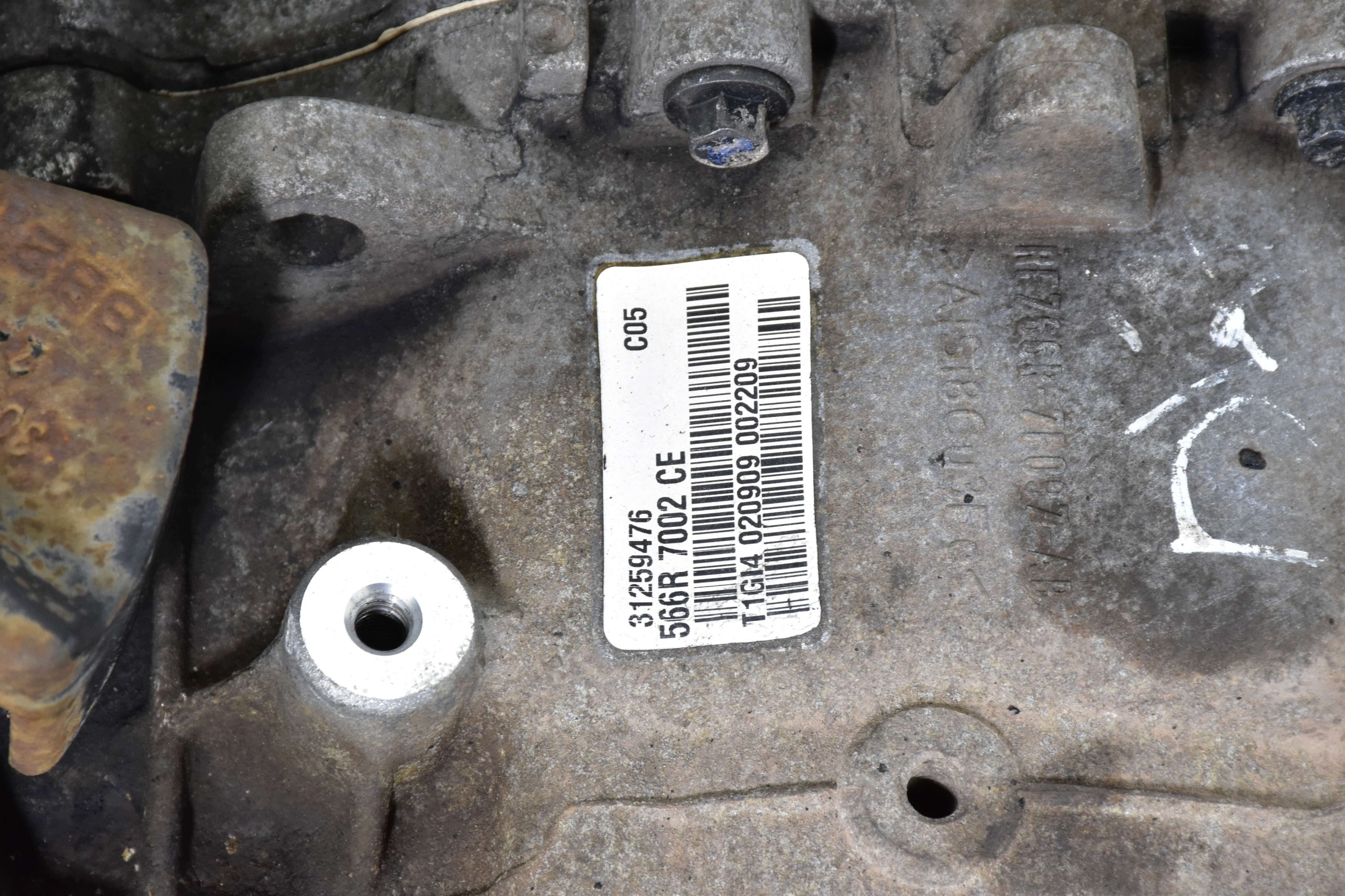 gearbox, manual VOLVO XC90 2.4 d 185KM 566R7002CE 05-10r 4x4