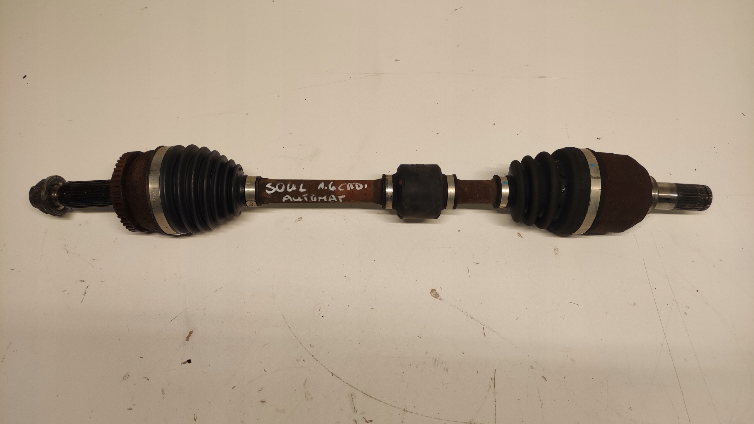 semi-axis left KIA SOUL 1.6 CRDI AUTOMAT 08-13