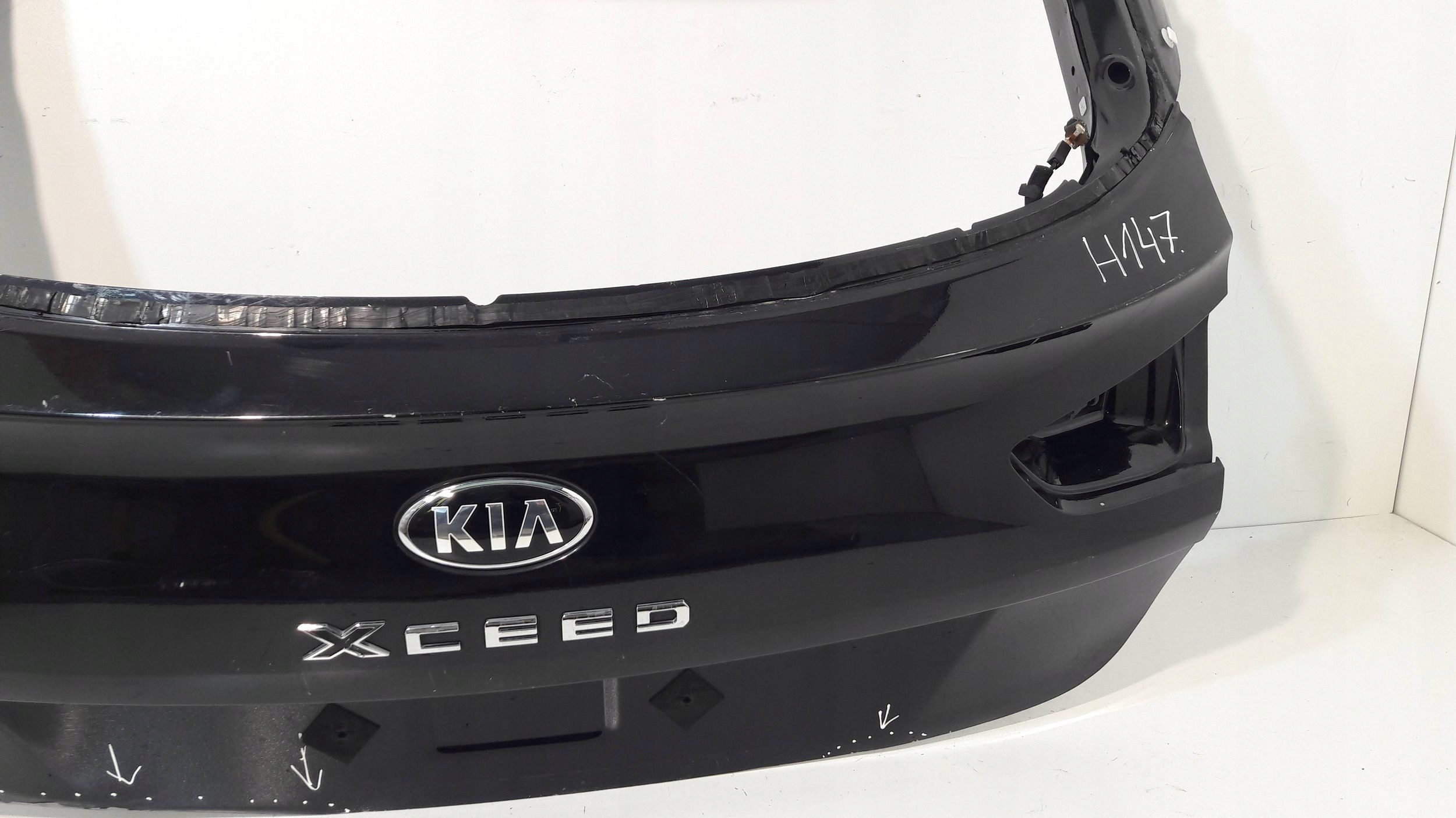 KIA Xceed trunk door boot (H147)