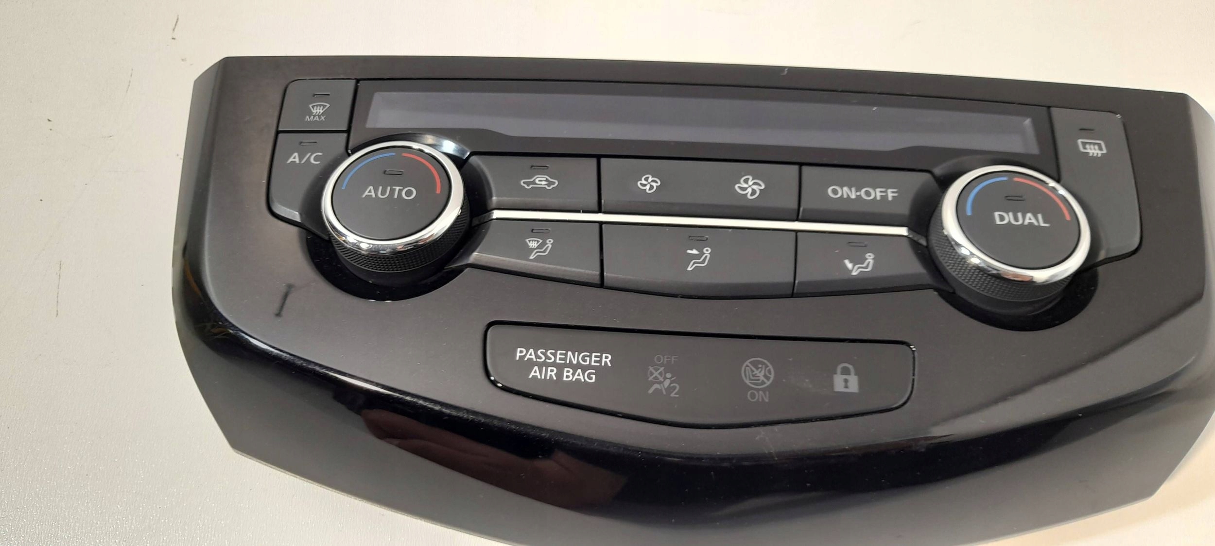 Nissan Qashqai J11 Unite commande clima 275004EA0A (R565)