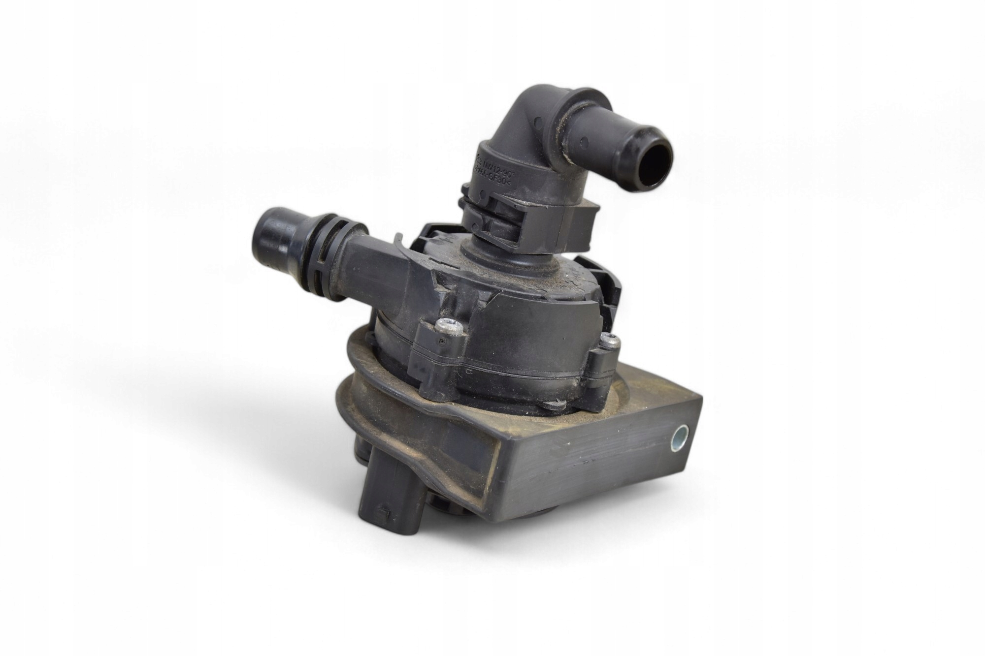 dodatna pumpa vode BMW M5 F90 G30 4.4 V8 8093829