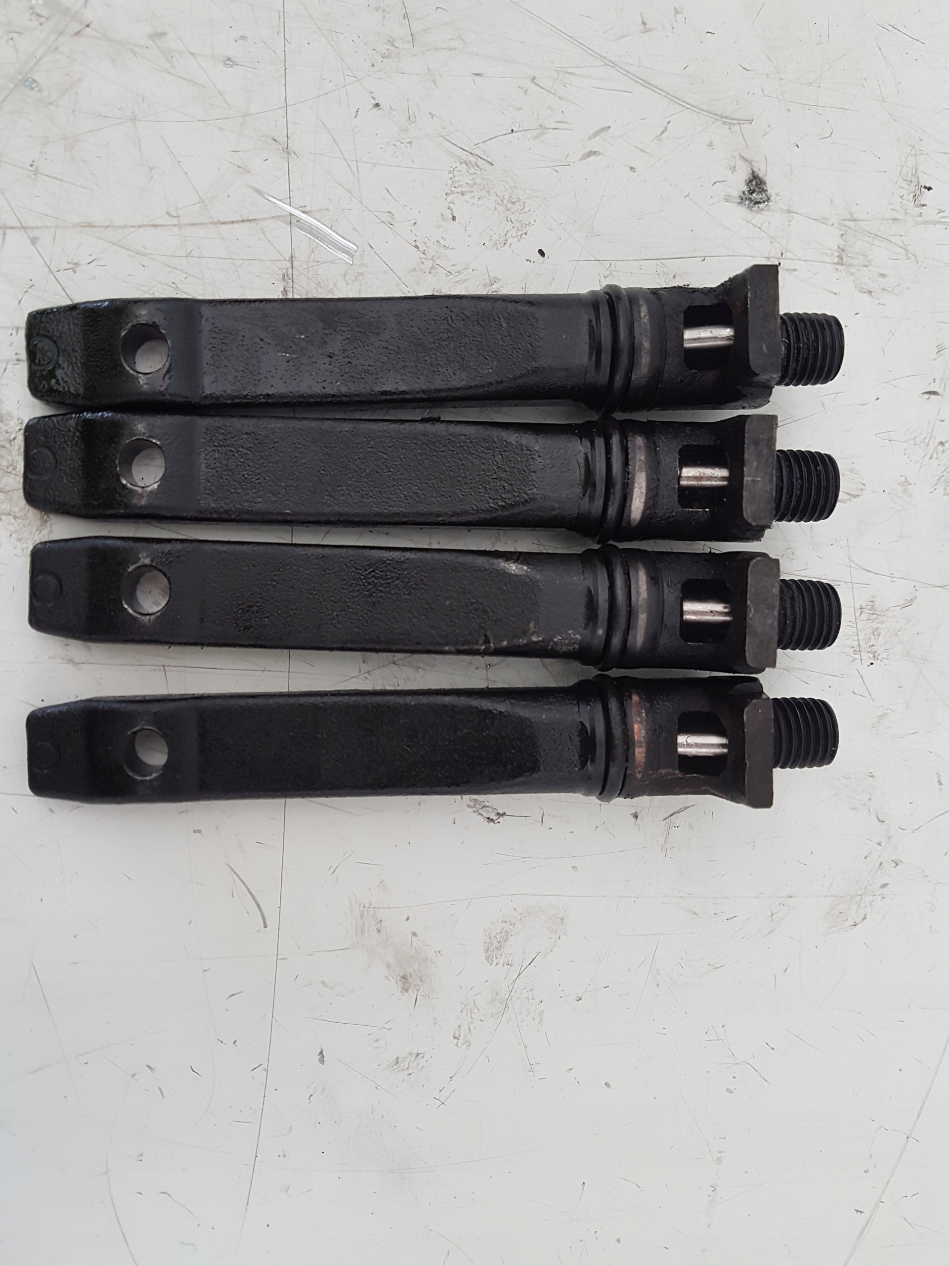 WTRYSK WTRYSKI OPEL VECTRA B 2.0 DTI 1998R. Typ silnika Diesel