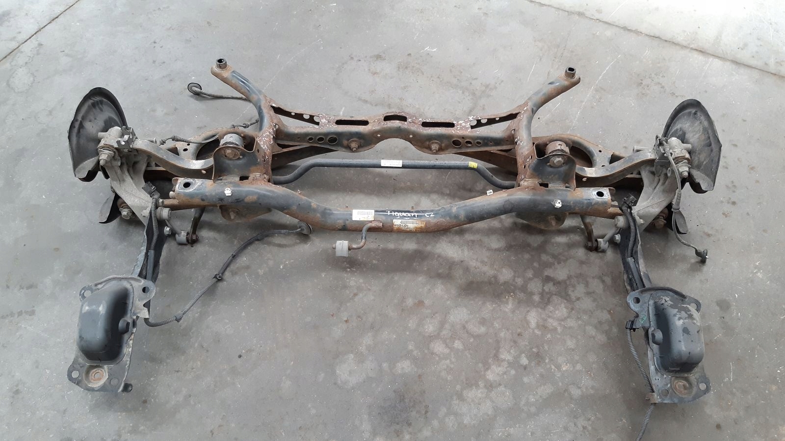 Achsträger heck hinten VW Tiguan 1,4 TSI