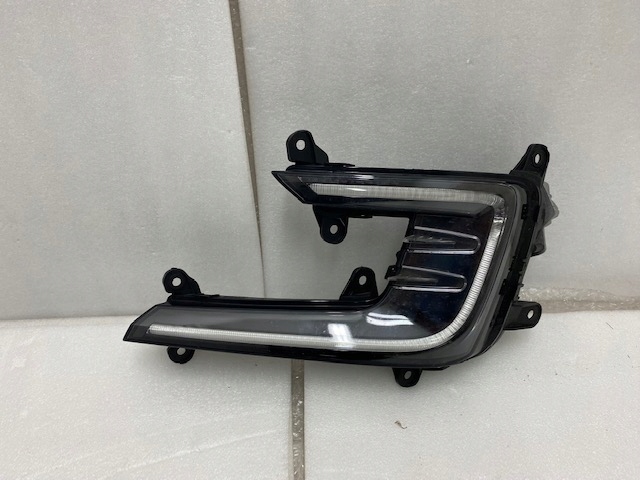 light Dzienne VW Passat B8 left 3G0941055A