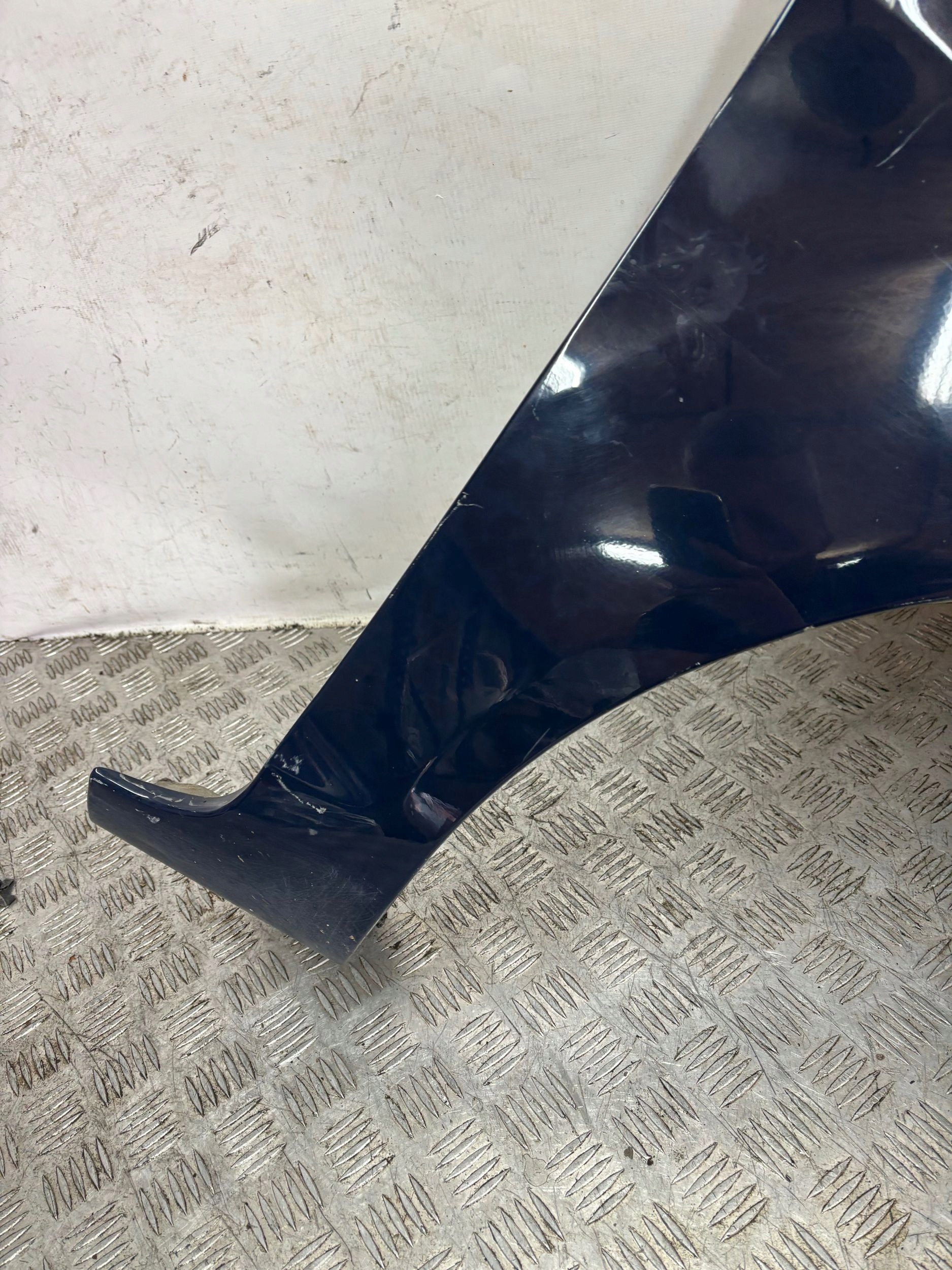 fender front front right FORD FIESTA MK7 09