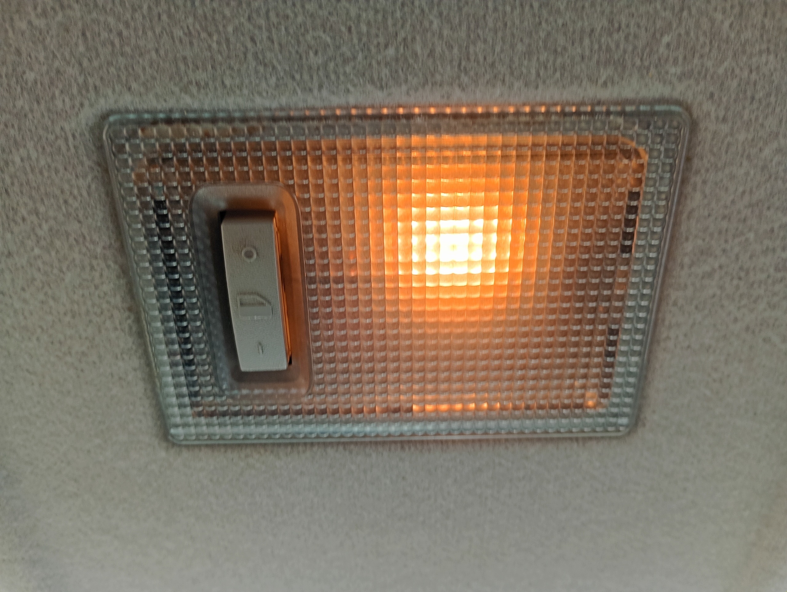 light inner OSWIETLENIE cabs SUFITOWE OPEL CORSA D 06-14