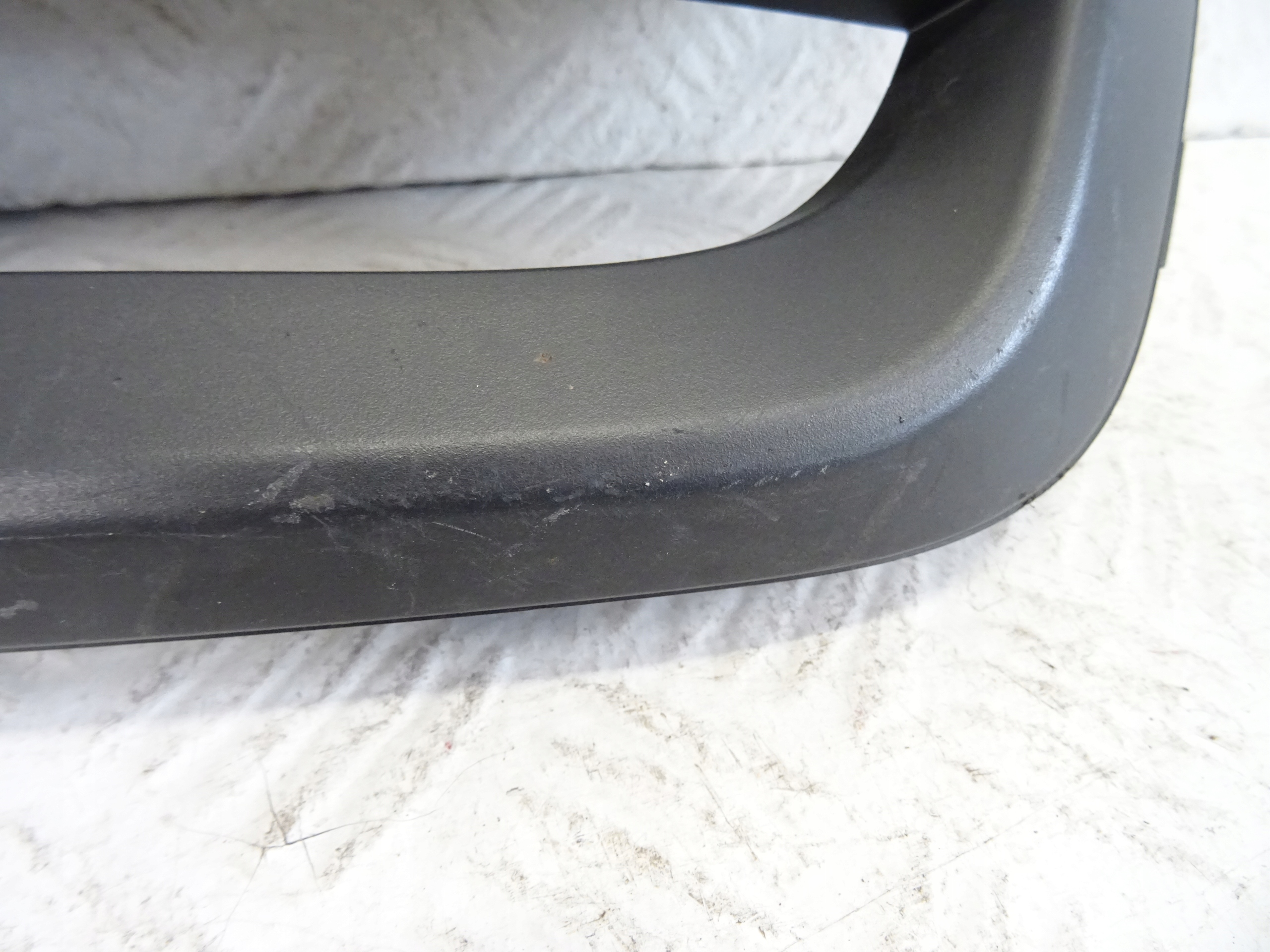 grid of a bumper front front right SEAT ATECA LIFT 575853666R.