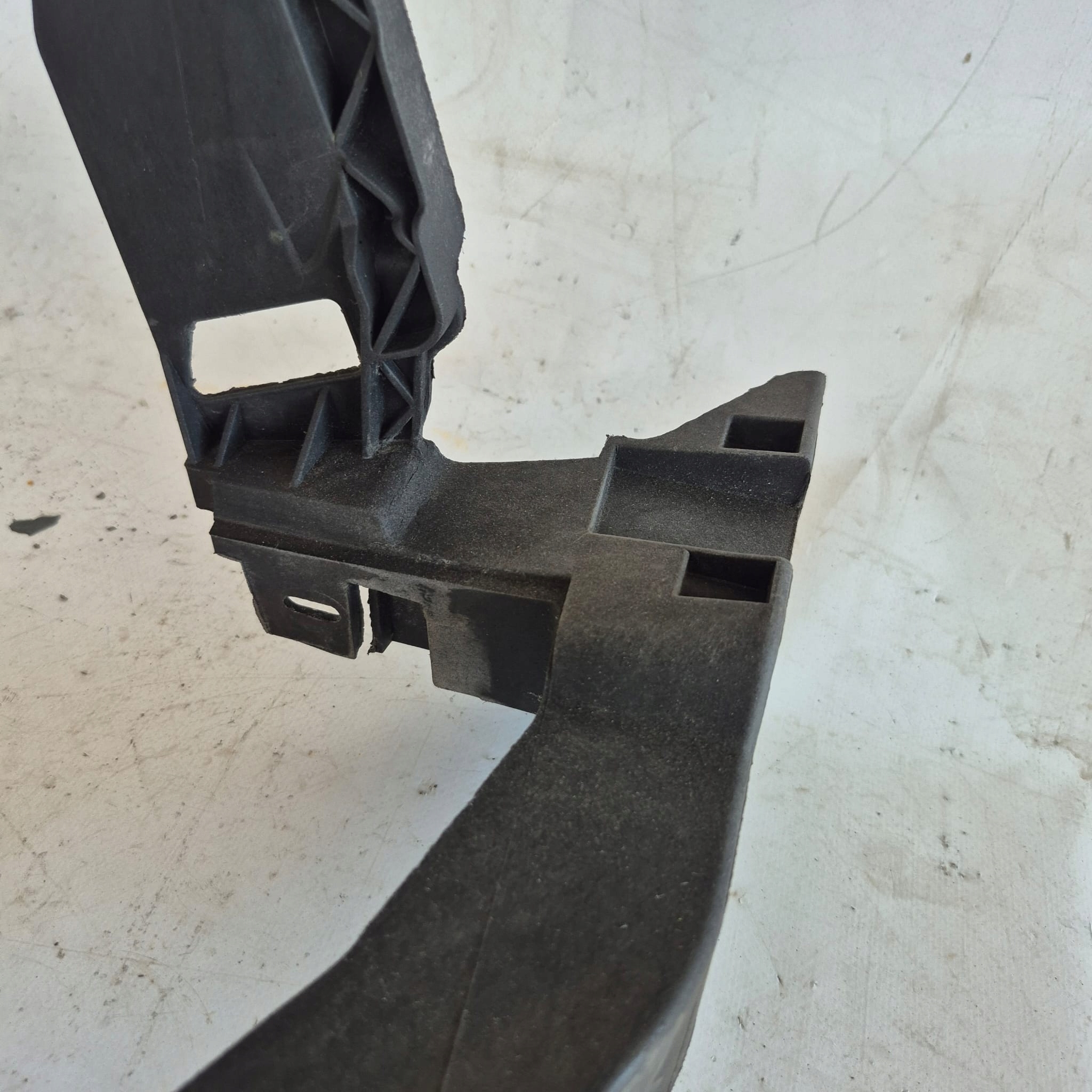 VOLVO V60 and 1 S60 II 2 LIFT 13-18 support panel for radiators pillar 31416114